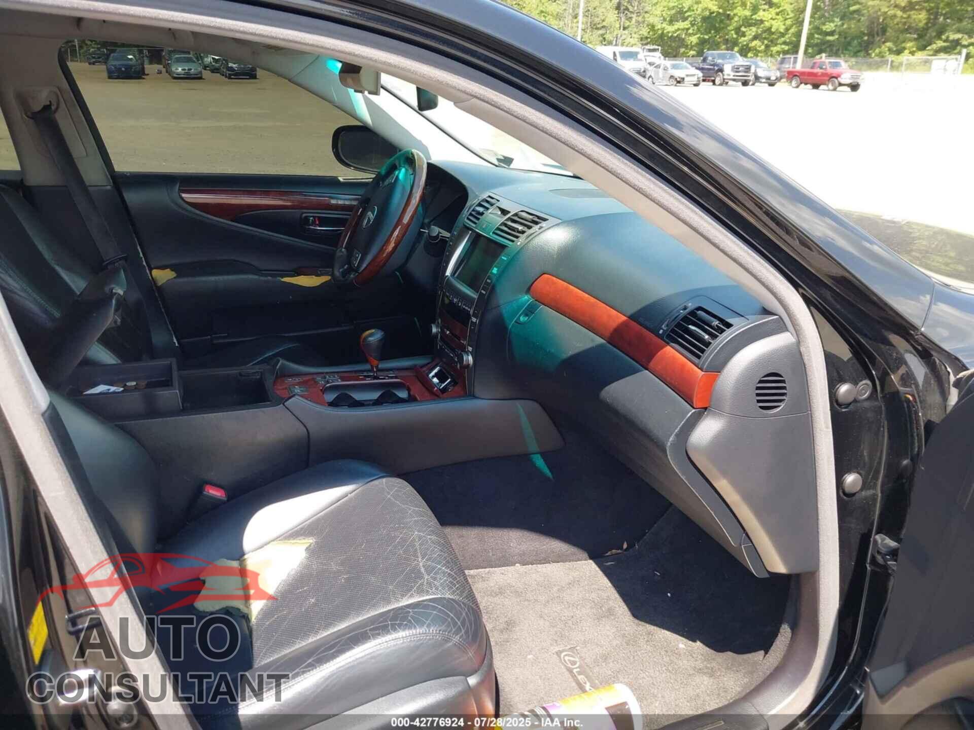 LEXUS LS 460 2009 - JTHCL46F095003664