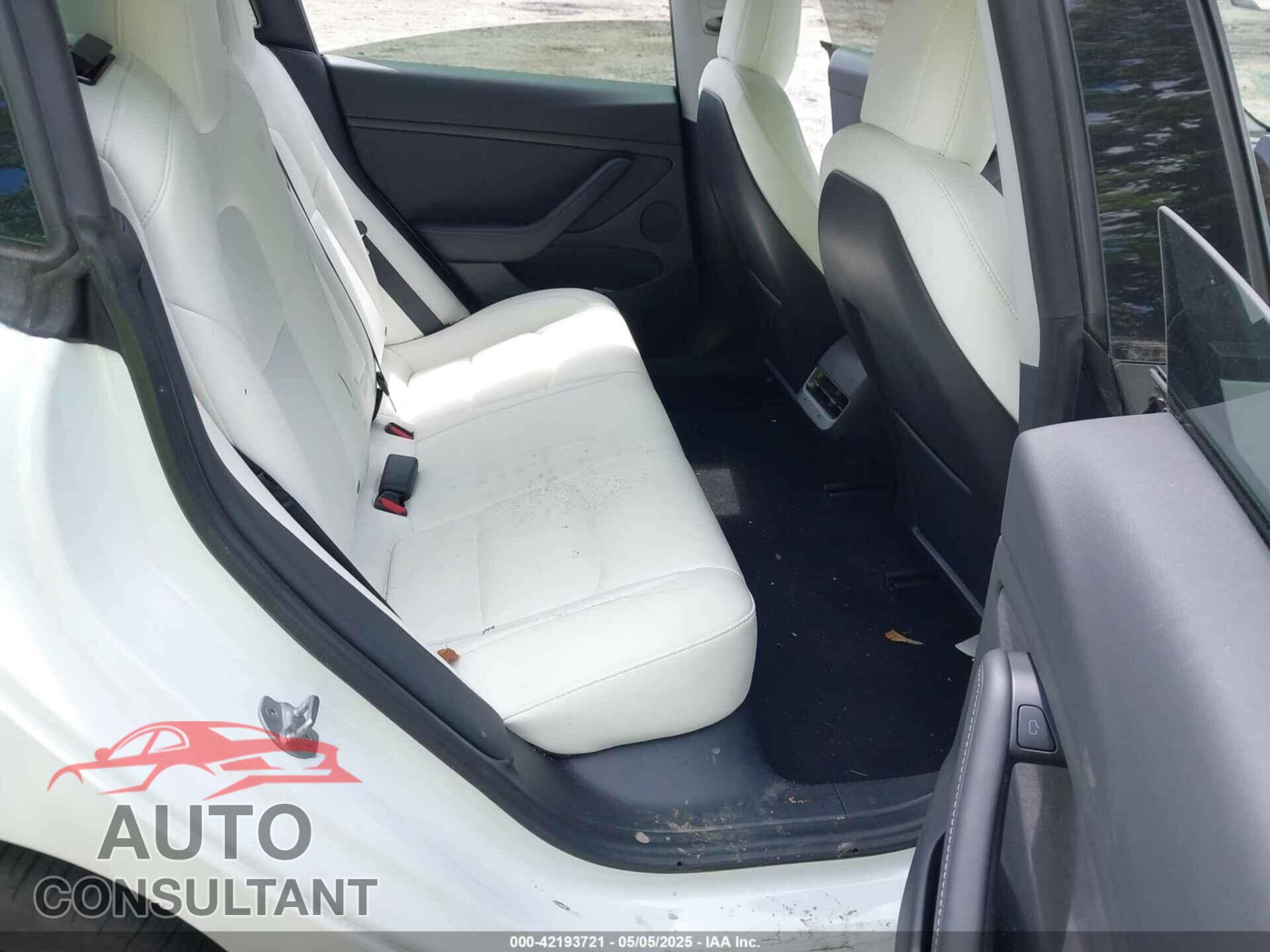 TESLA MODEL 3 2021 - 5YJ3E1EA9MF060081