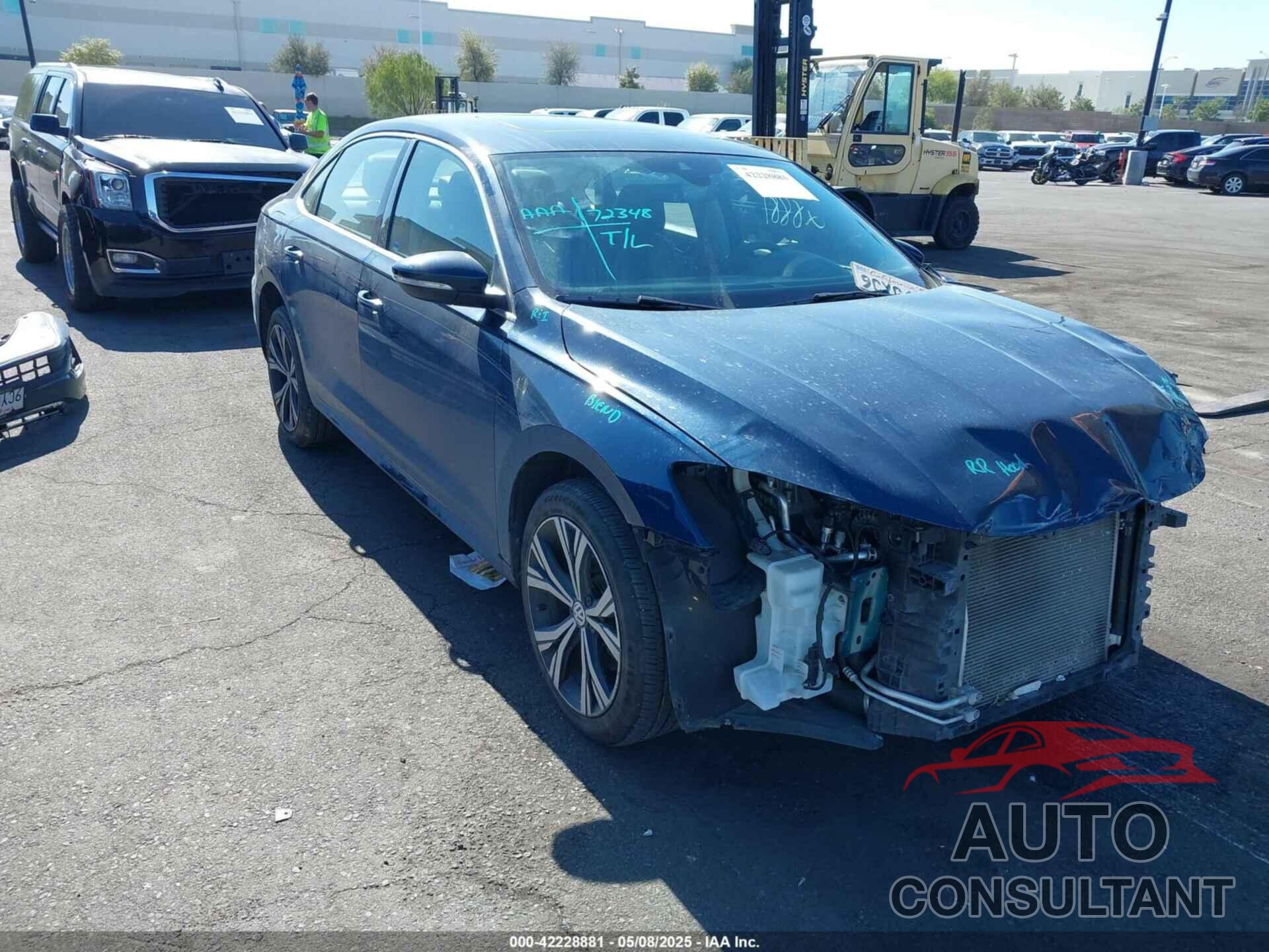 VOLKSWAGEN PASSAT 2022 - 1VWSA7A37NC007103