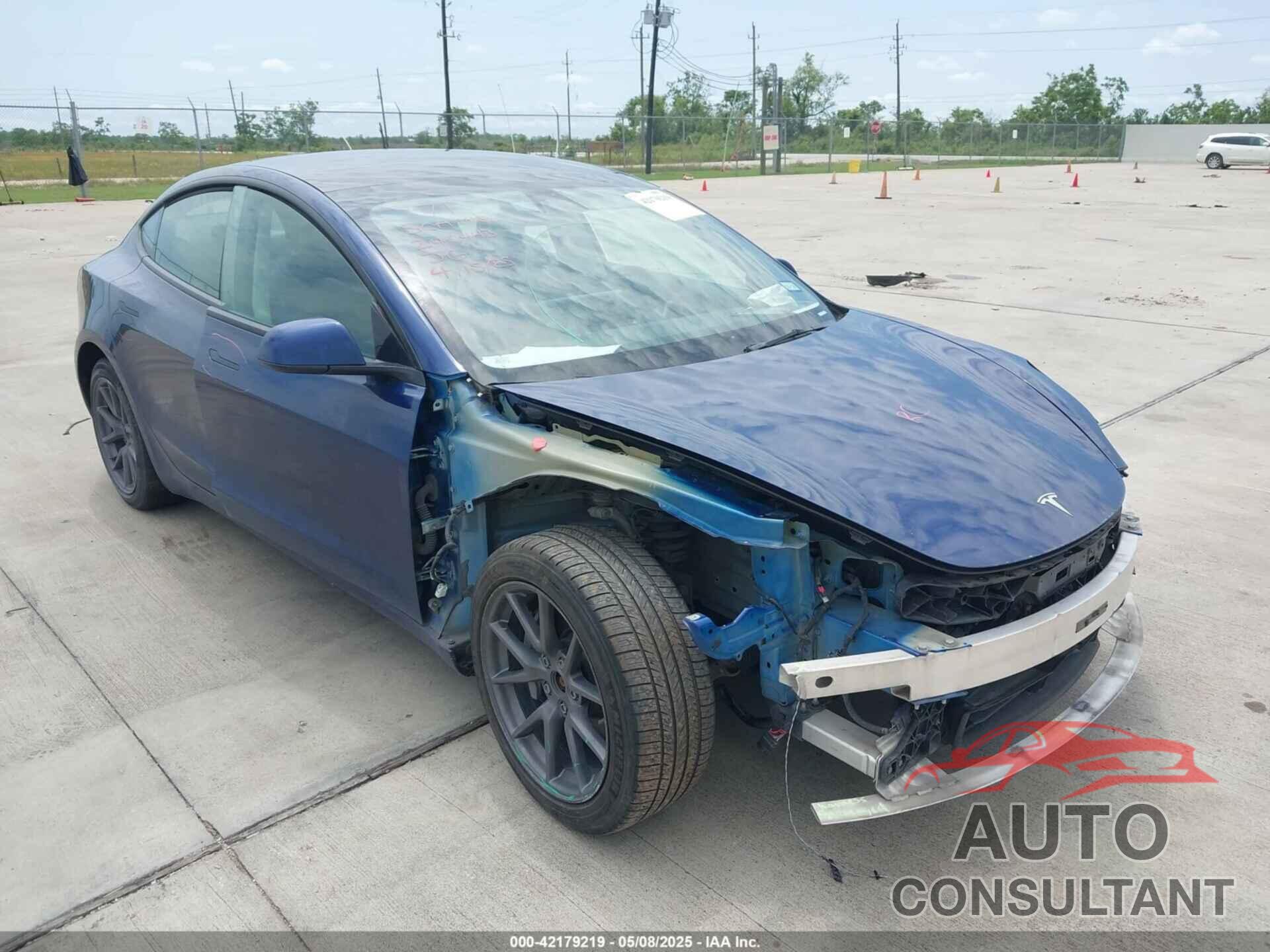 TESLA MODEL 3 2022 - 5YJ3E1EB2NF246443