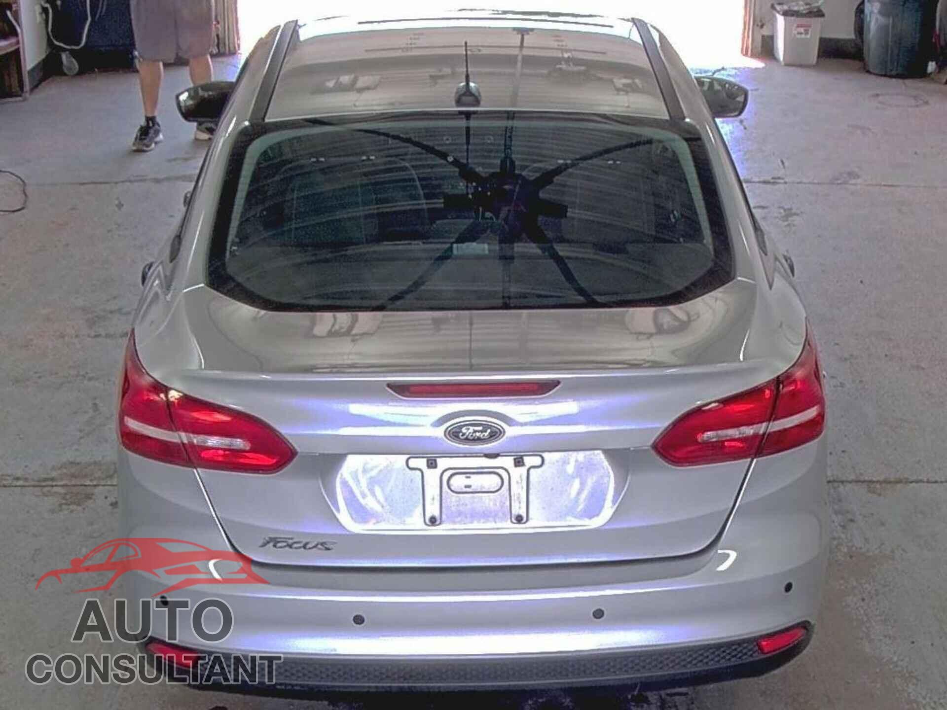 FORD FOCUS 2016 - 1FADP3E23GL366283