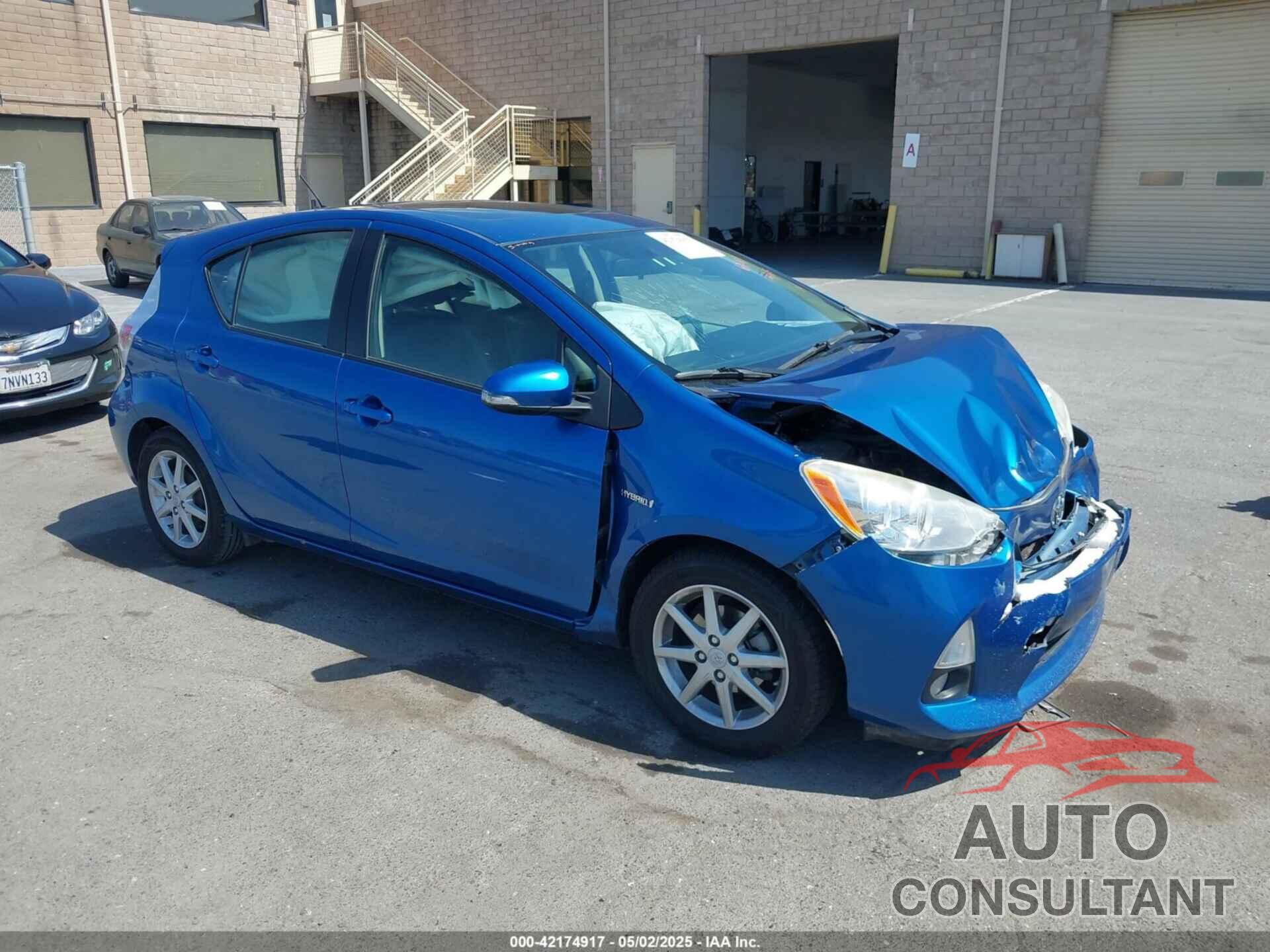 TOYOTA PRIUS C 2013 - JTDKDTB39D1047971