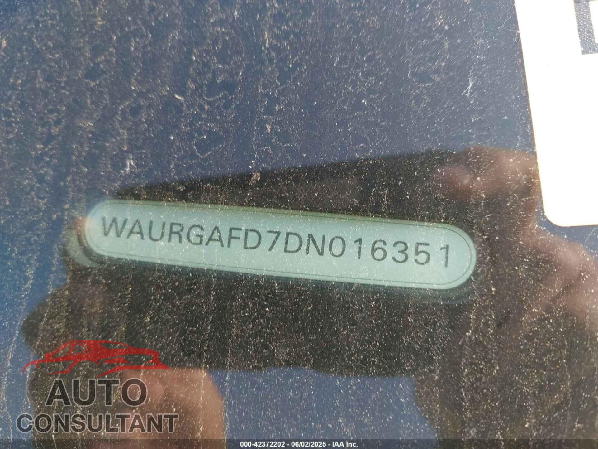 AUDI A8 L 2013 - WAURGAFD7DN016351