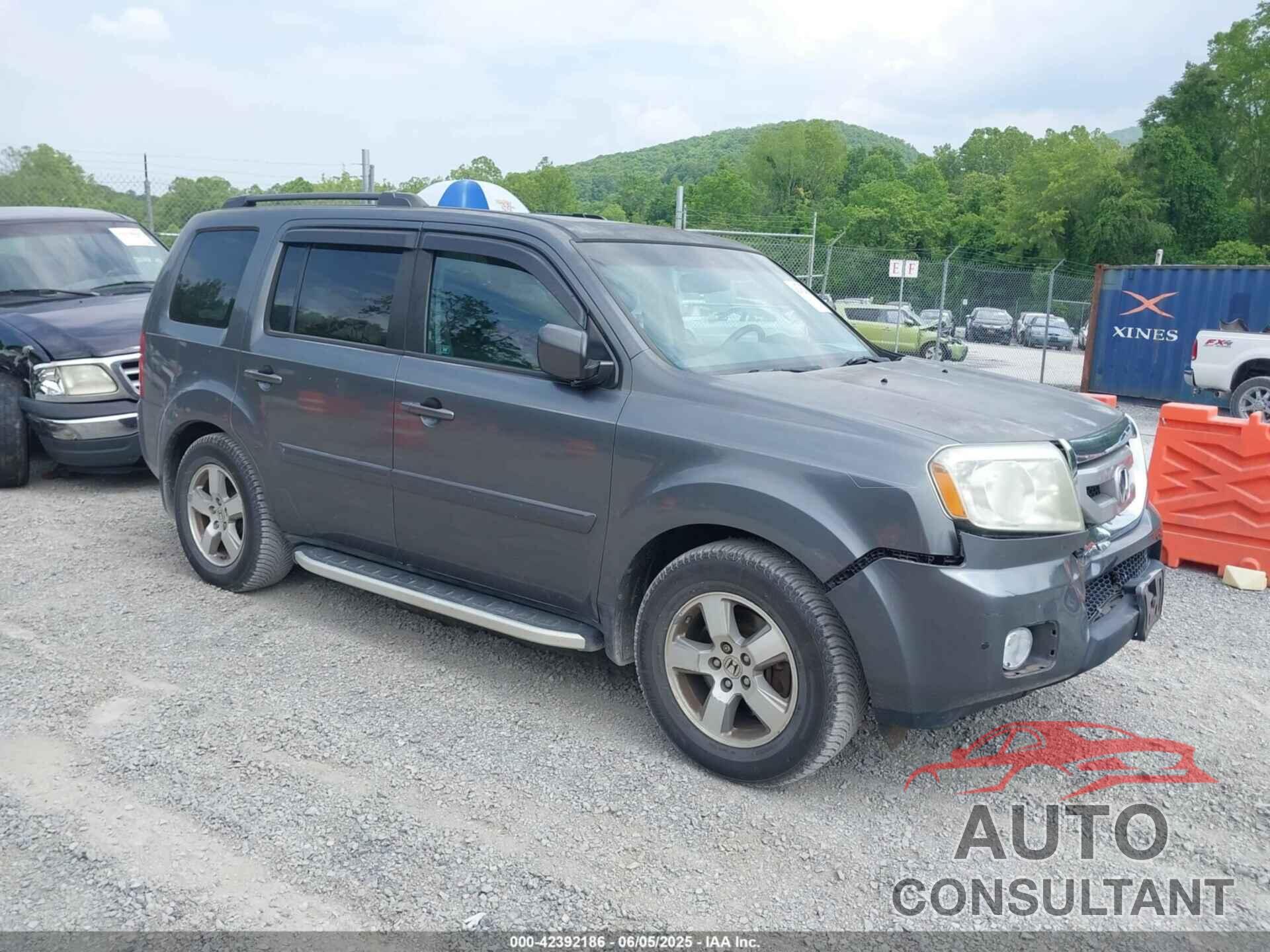 HONDA PILOT 2011 - 5FNYF4H58BB087921