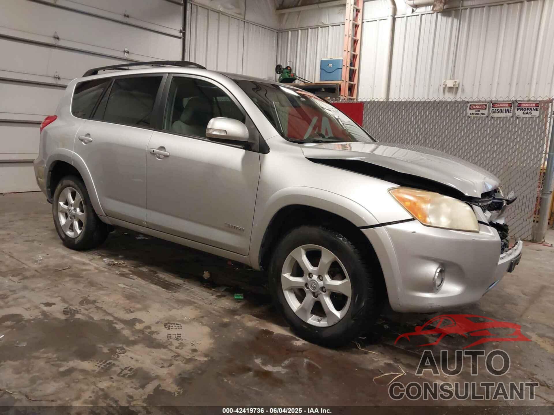 TOYOTA RAV4 2010 - JTMDF4DV5A5034548