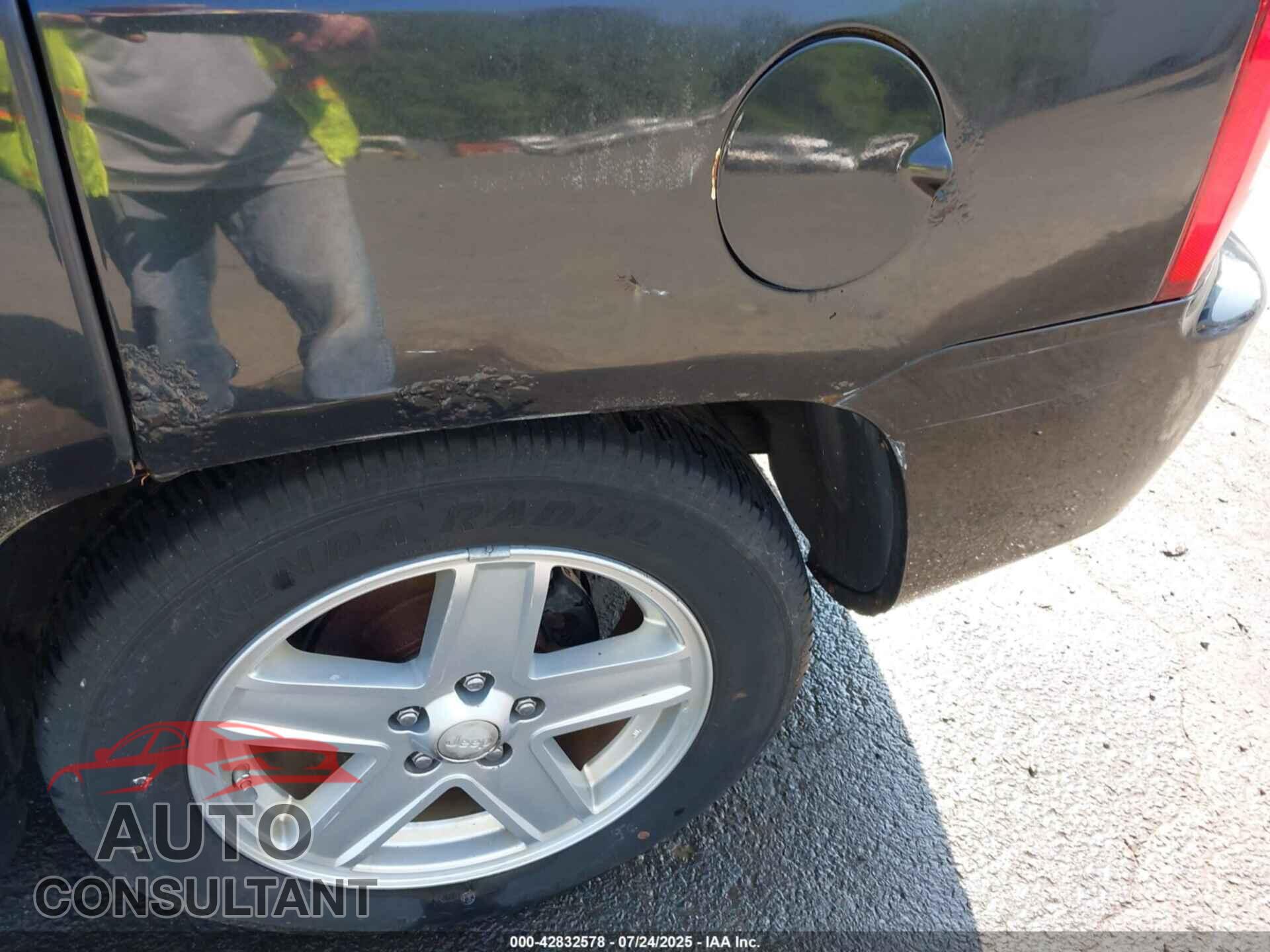 JEEP COMPASS 2009 - 1J4FF47BX9D192597