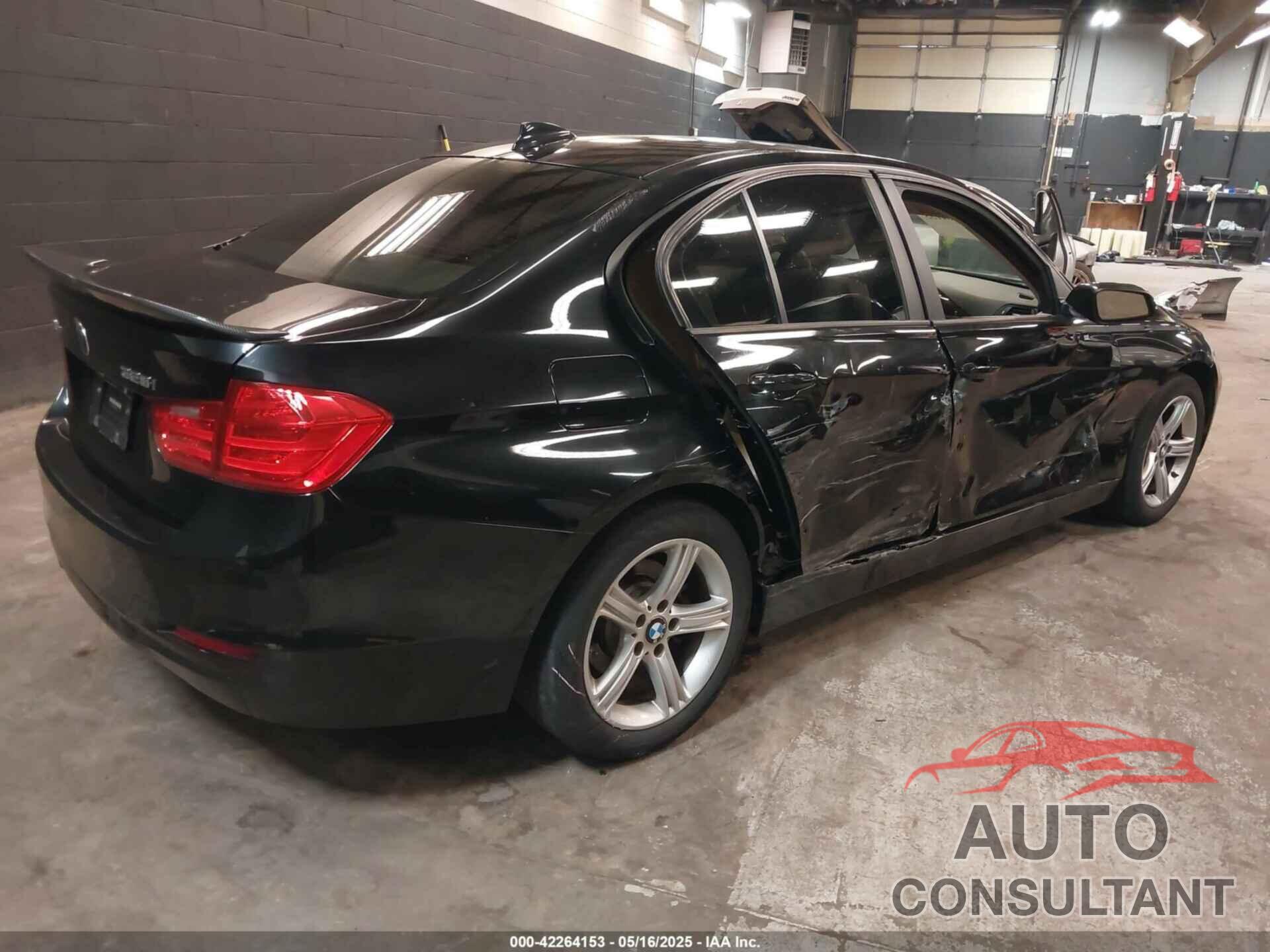 BMW 328I 2015 - WBA3B5G55FNS13718
