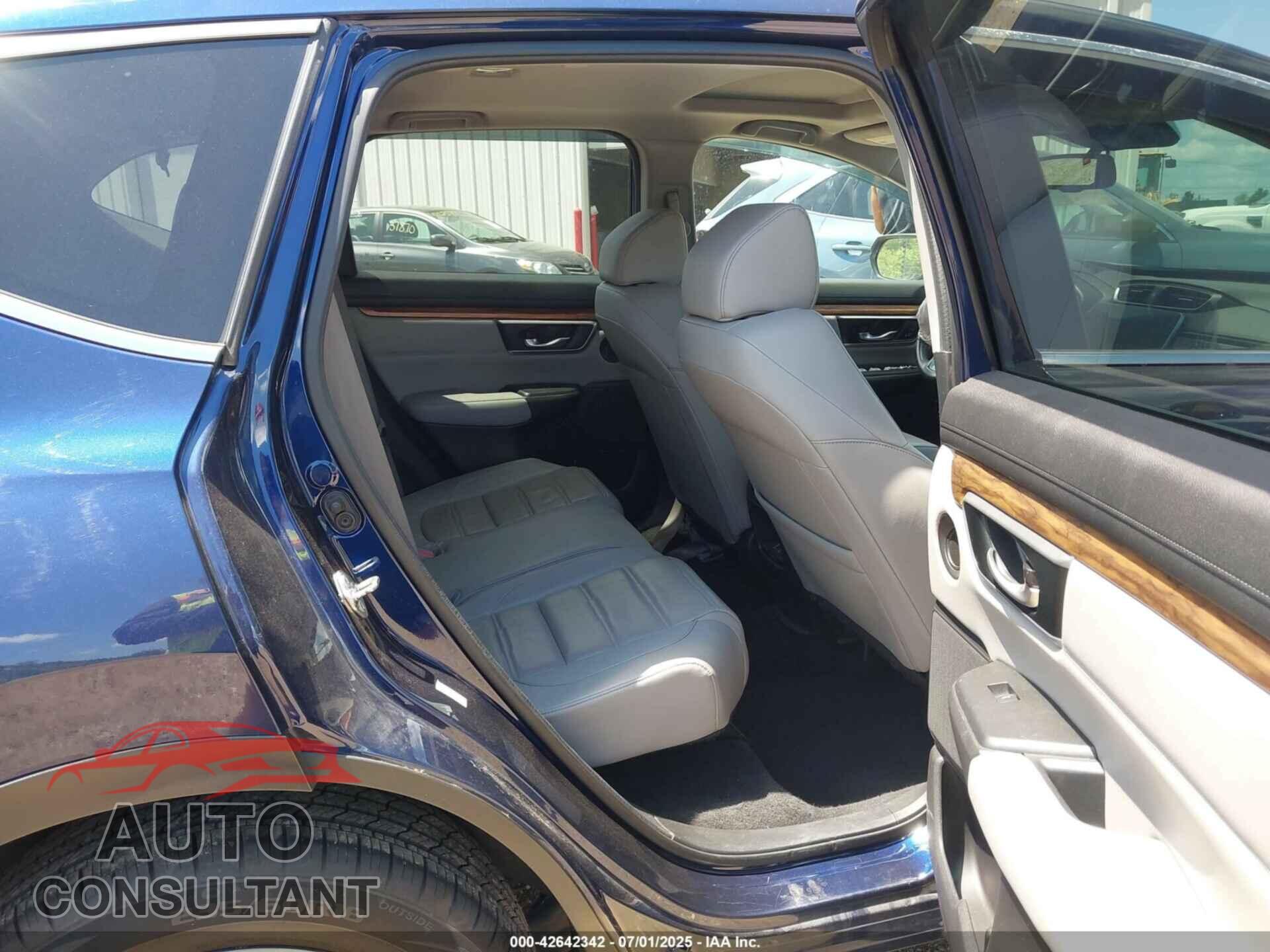 HONDA CR-V 2017 - 5J6RW2H86HL065032