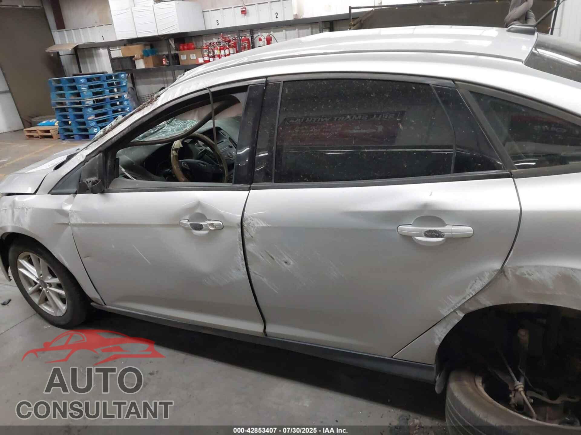 FORD FOCUS 2016 - 1FADP3F28GL392005