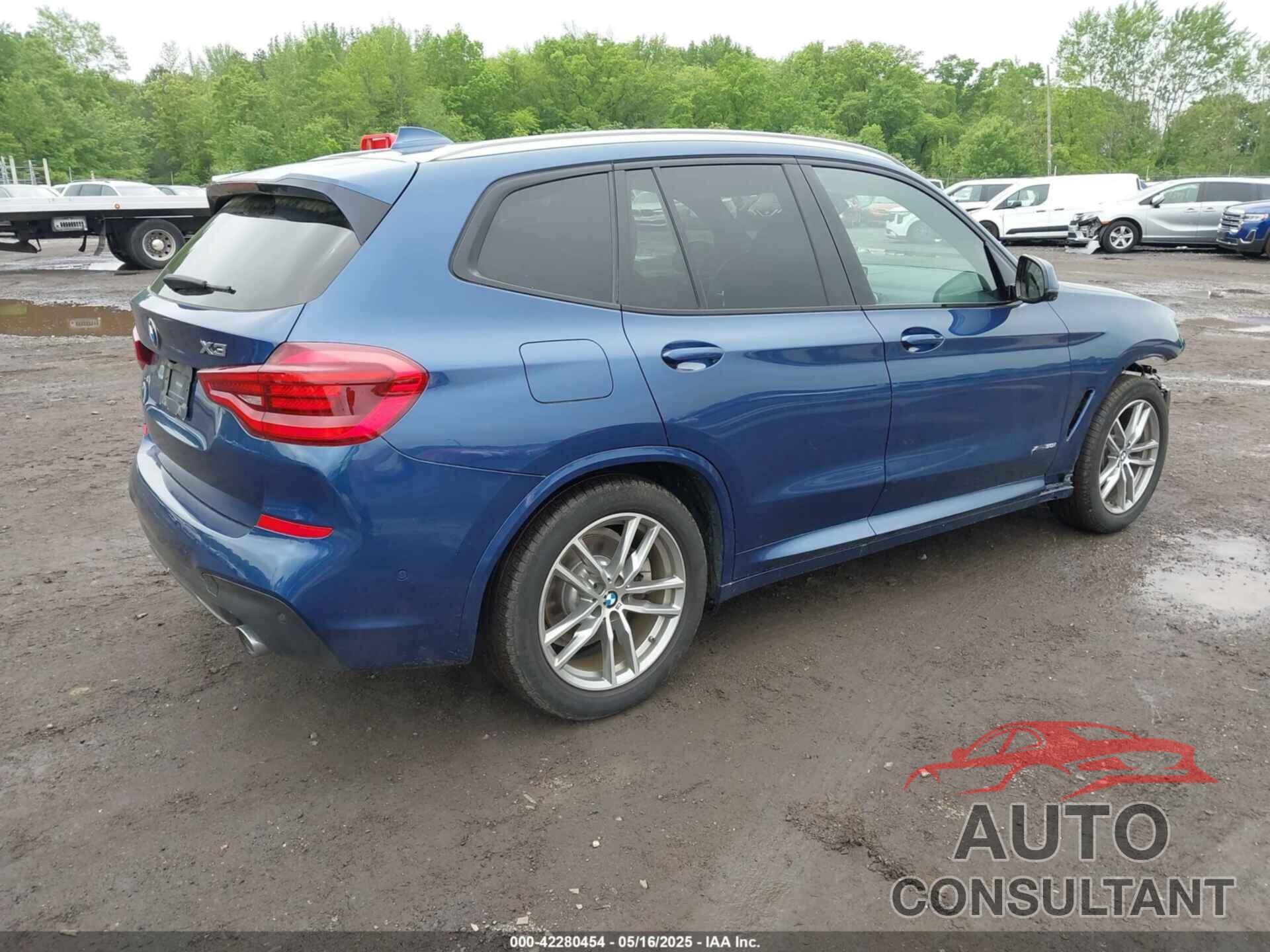 BMW X3 2018 - 5UXTR9C54JLD57052
