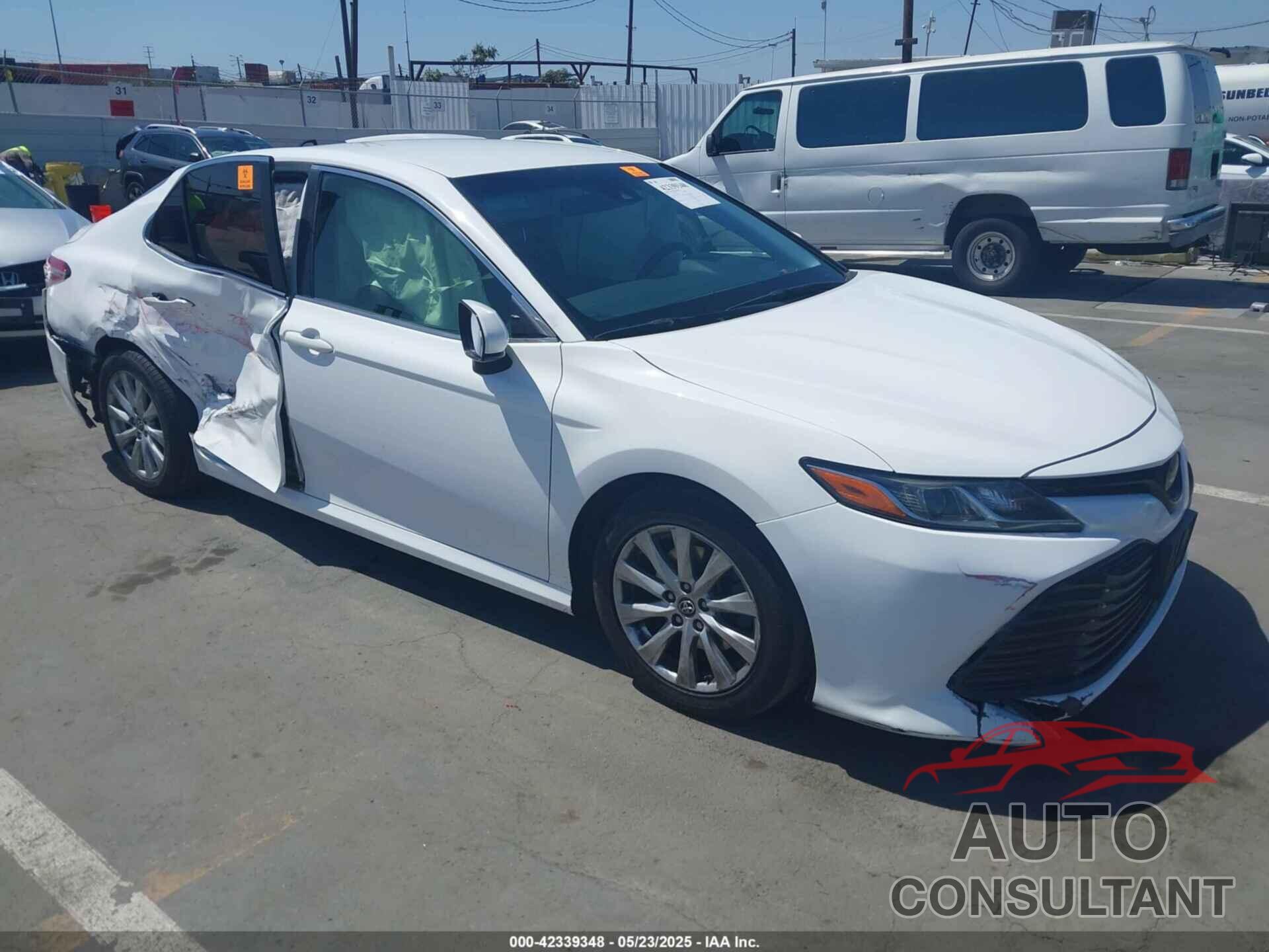 TOYOTA CAMRY 2018 - JTNB11HK2J3007979