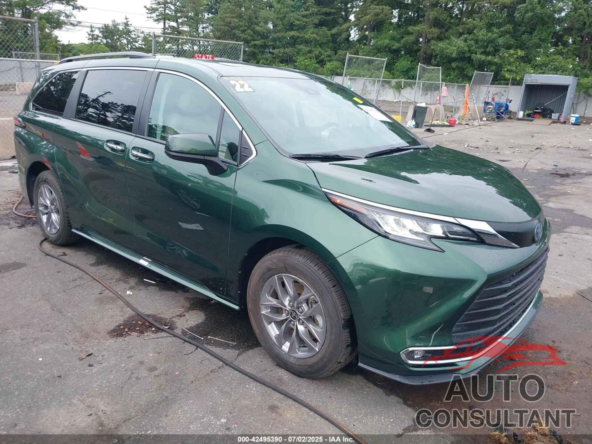 TOYOTA SIENNA 2022 - 5TDYSKFC1NS043177