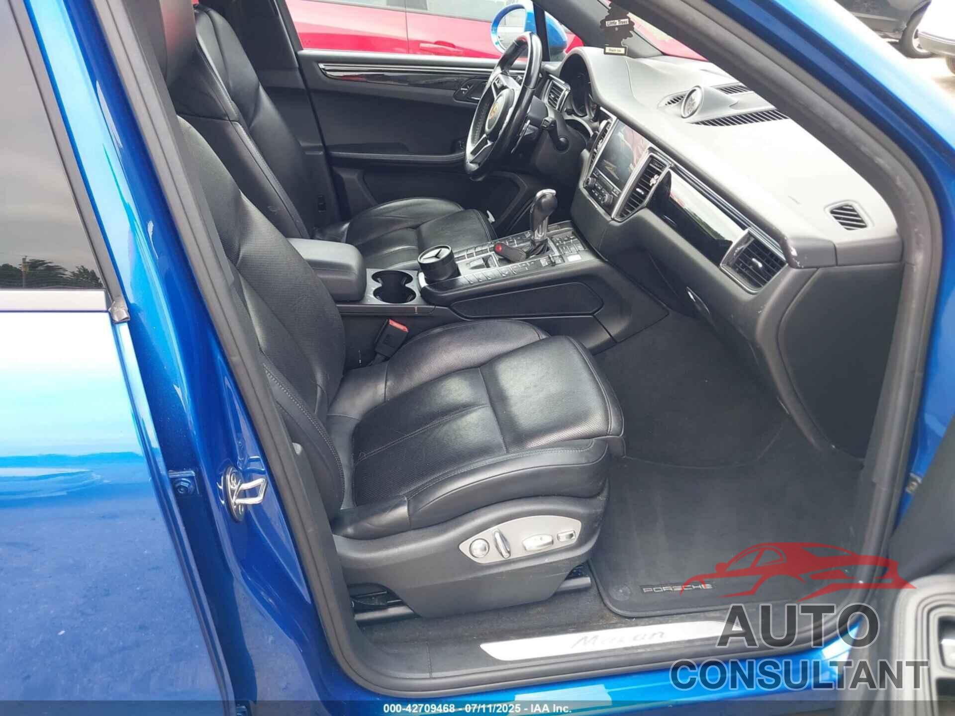 PORSCHE MACAN 2017 - WP1AA2A57HLB01925
