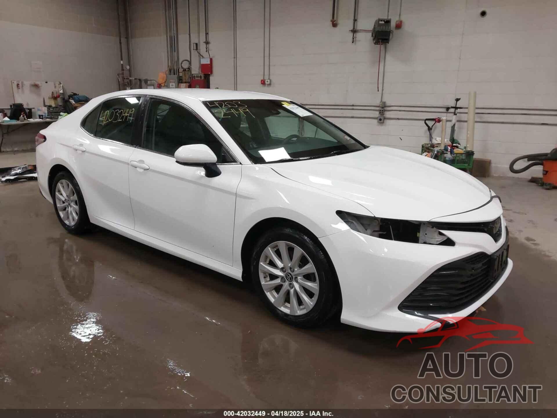 TOYOTA CAMRY 2018 - 4T1B11HK5JU641720
