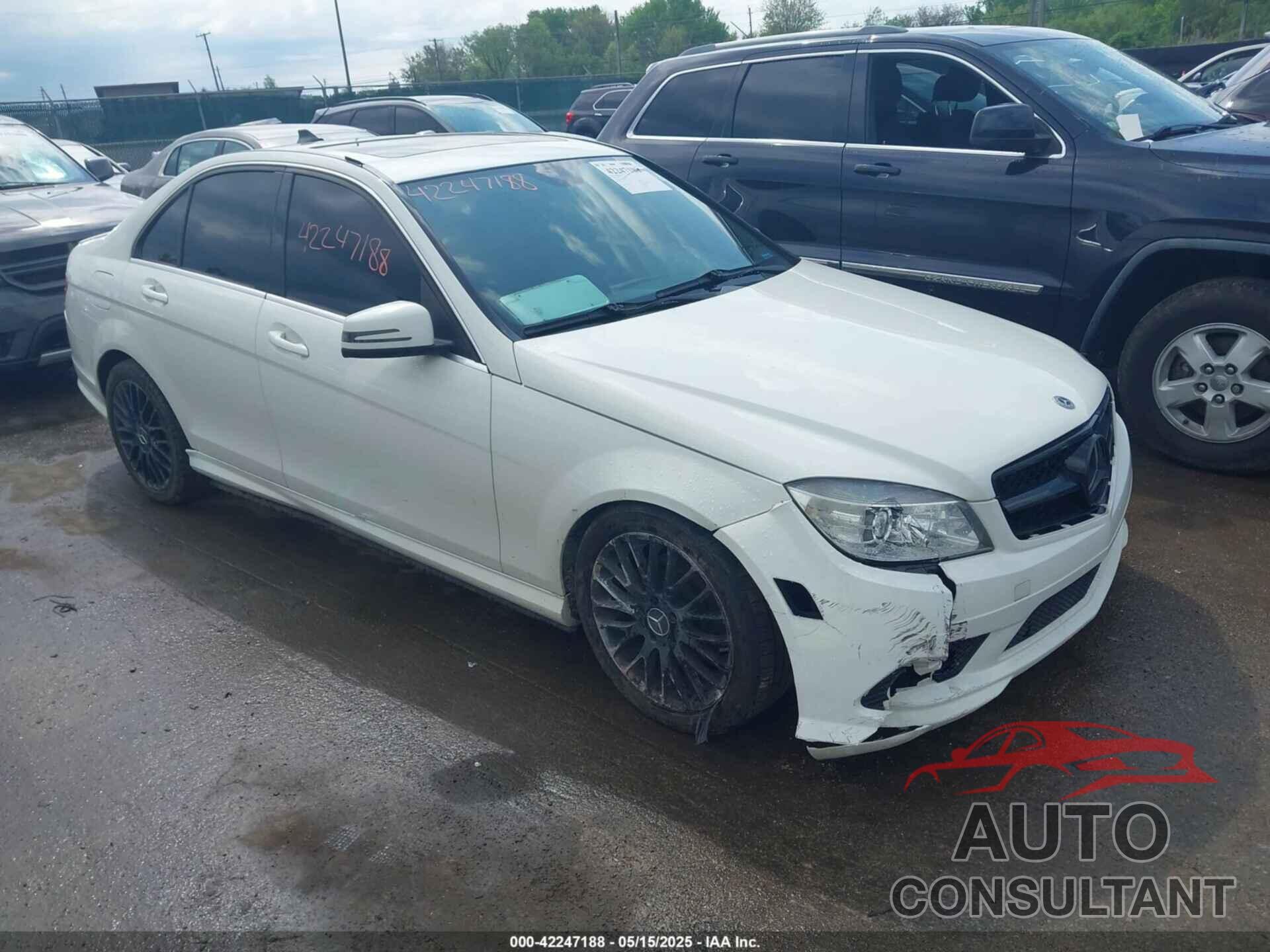 MERCEDES-BENZ C 300 2010 - WDDGF8BB6AR089165