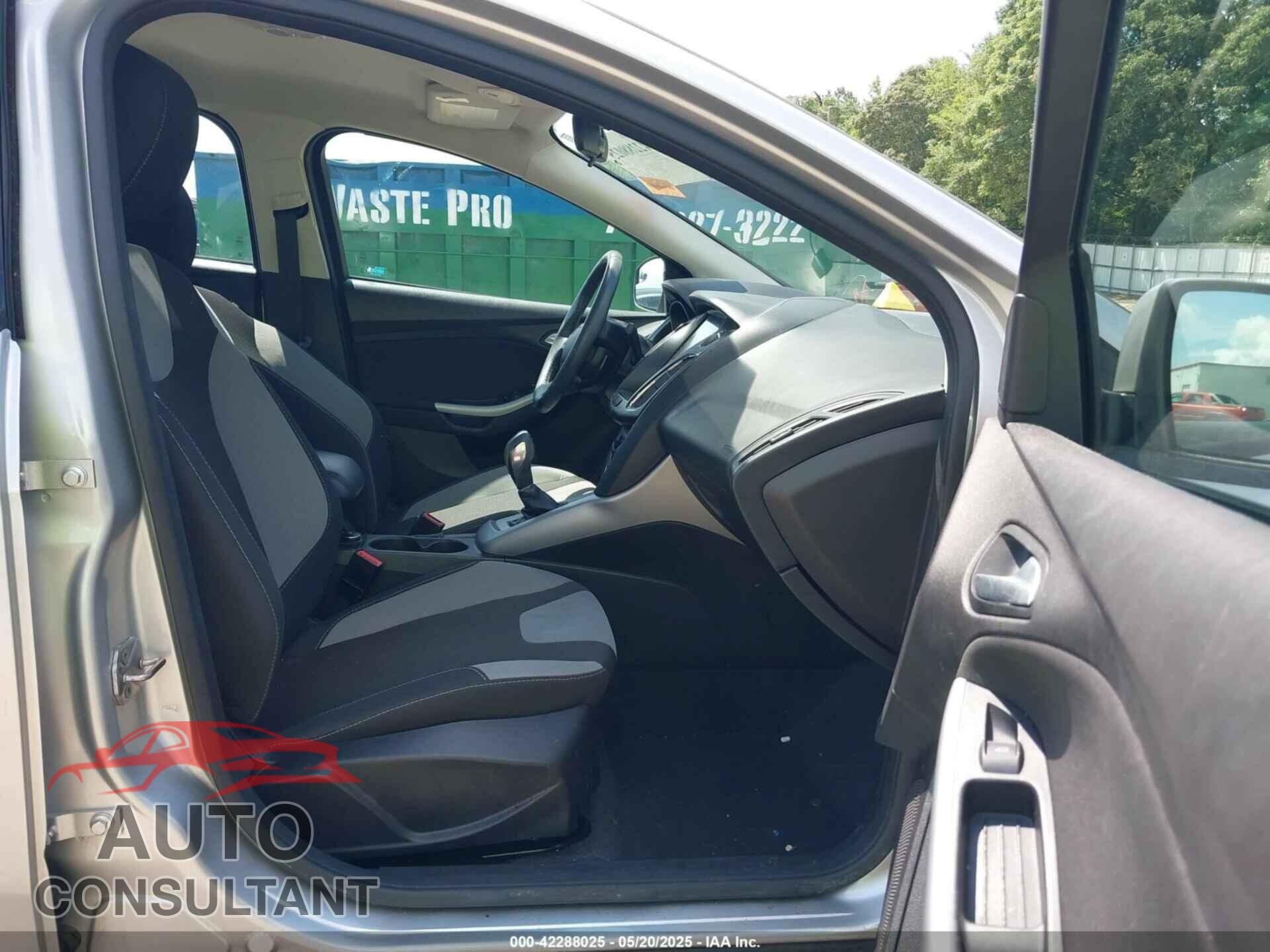 FORD FOCUS 2012 - 1FAHP3F29CL452465