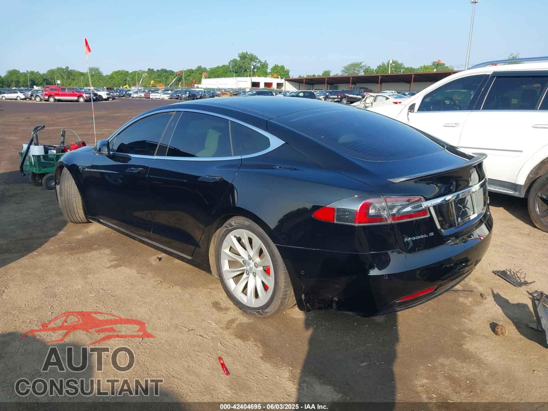 TESLA MODEL S 2018 - 5YJSA1E45JF269282