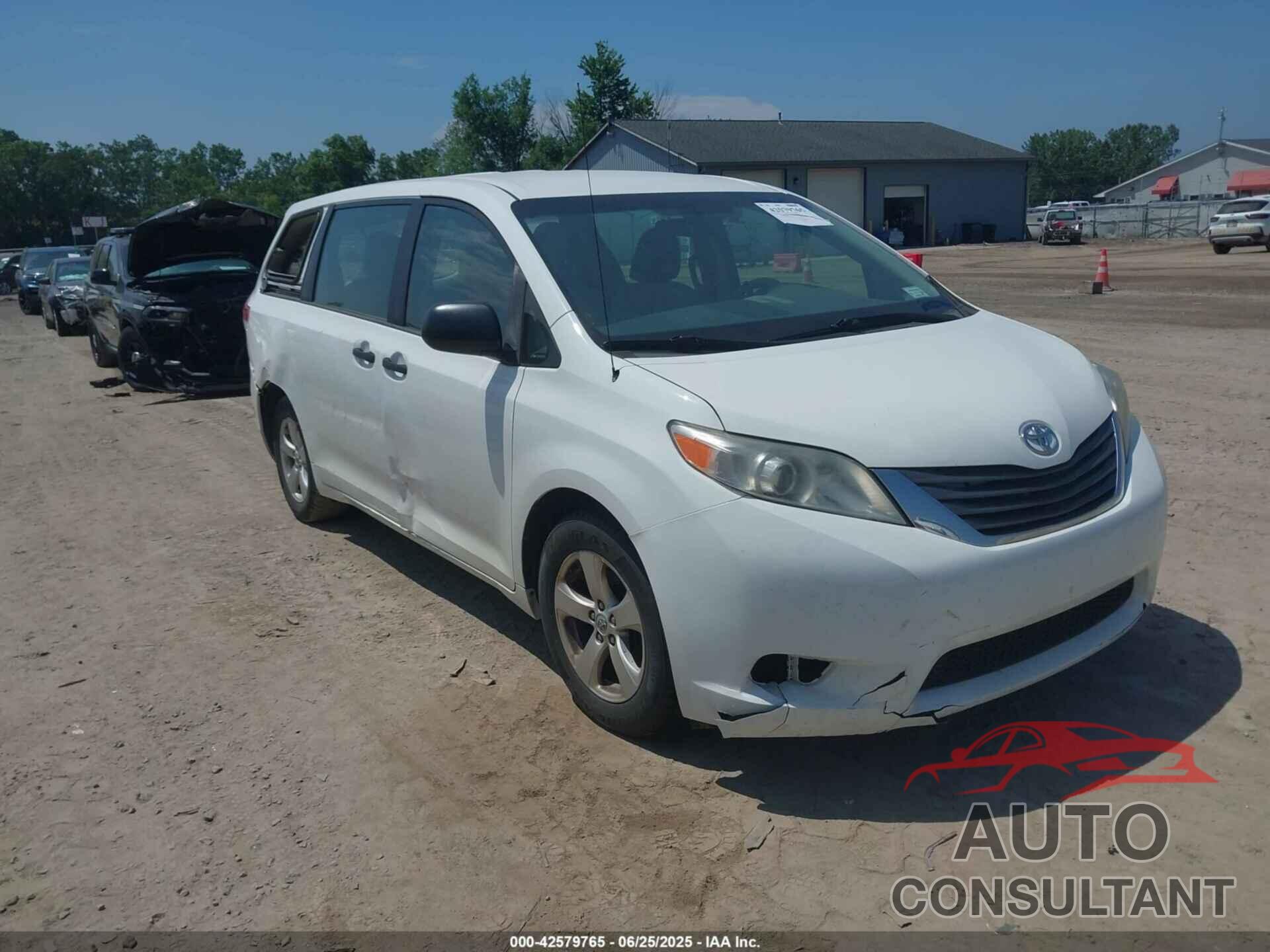 TOYOTA SIENNA 2013 - 5TDZK3DC7DS352518