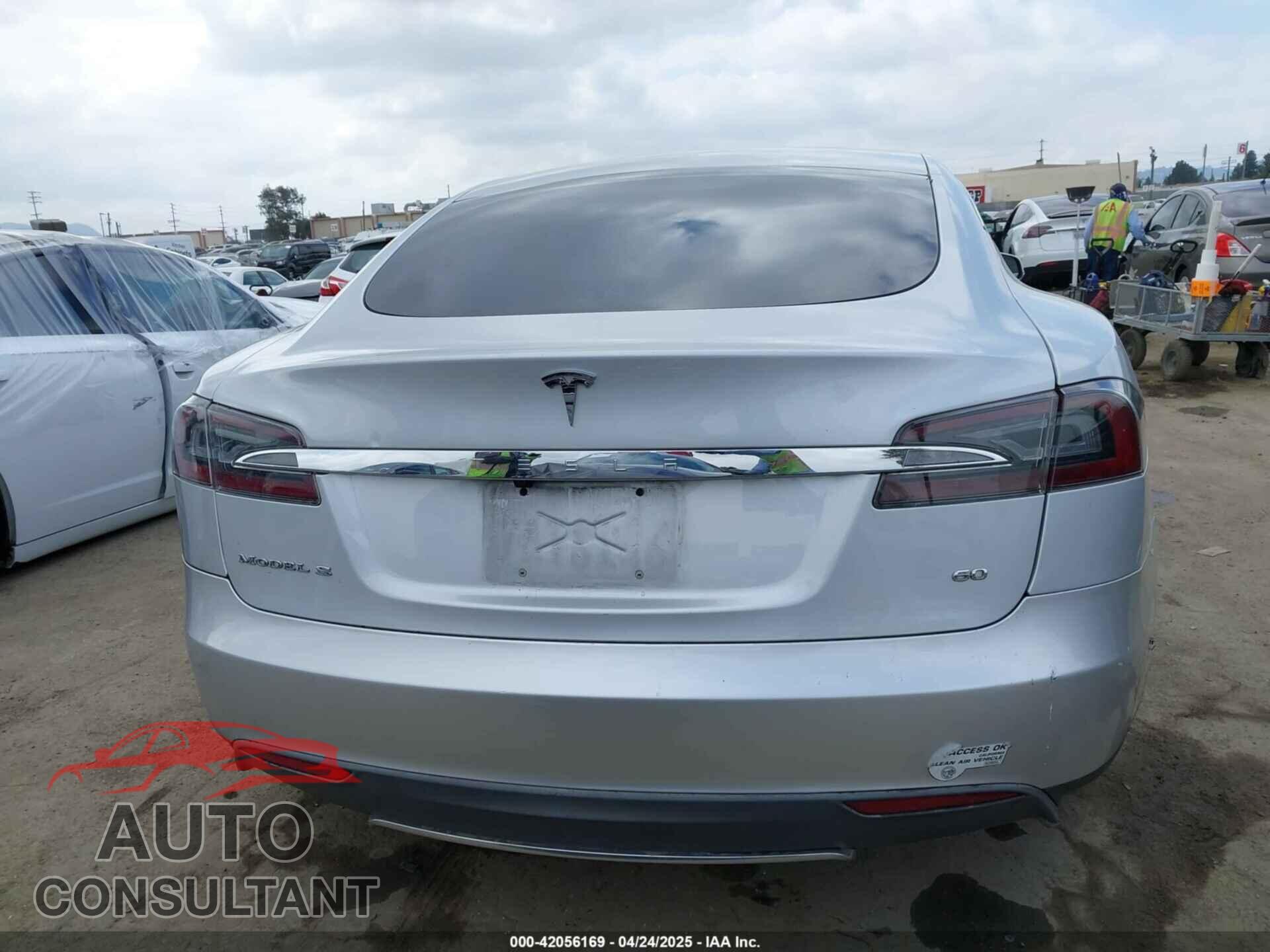 TESLA MODEL S 2013 - 5YJSA1DG7DFP11382