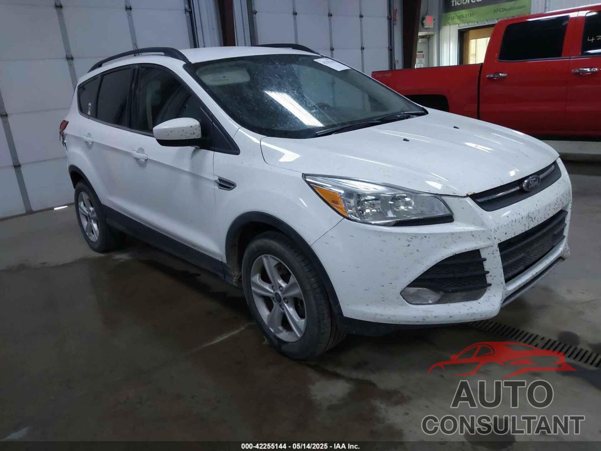 FORD ESCAPE 2016 - 1FMCU9G99GUB22817