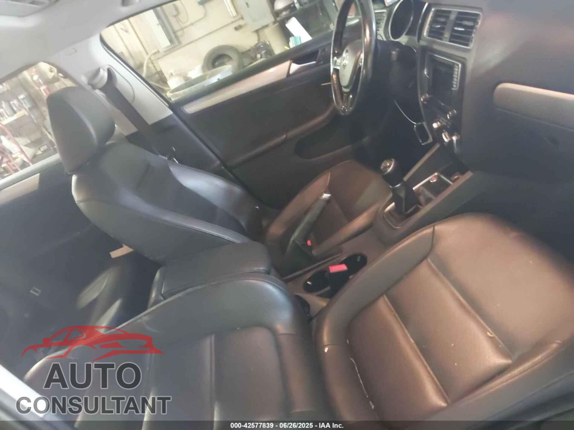 VOLKSWAGEN JETTA 2017 - 3VWB67AJ1HM399403