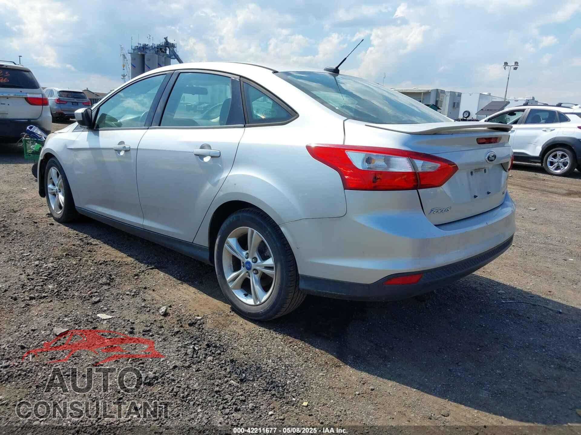 FORD FOCUS 2012 - 1FAHP3F25CL274148