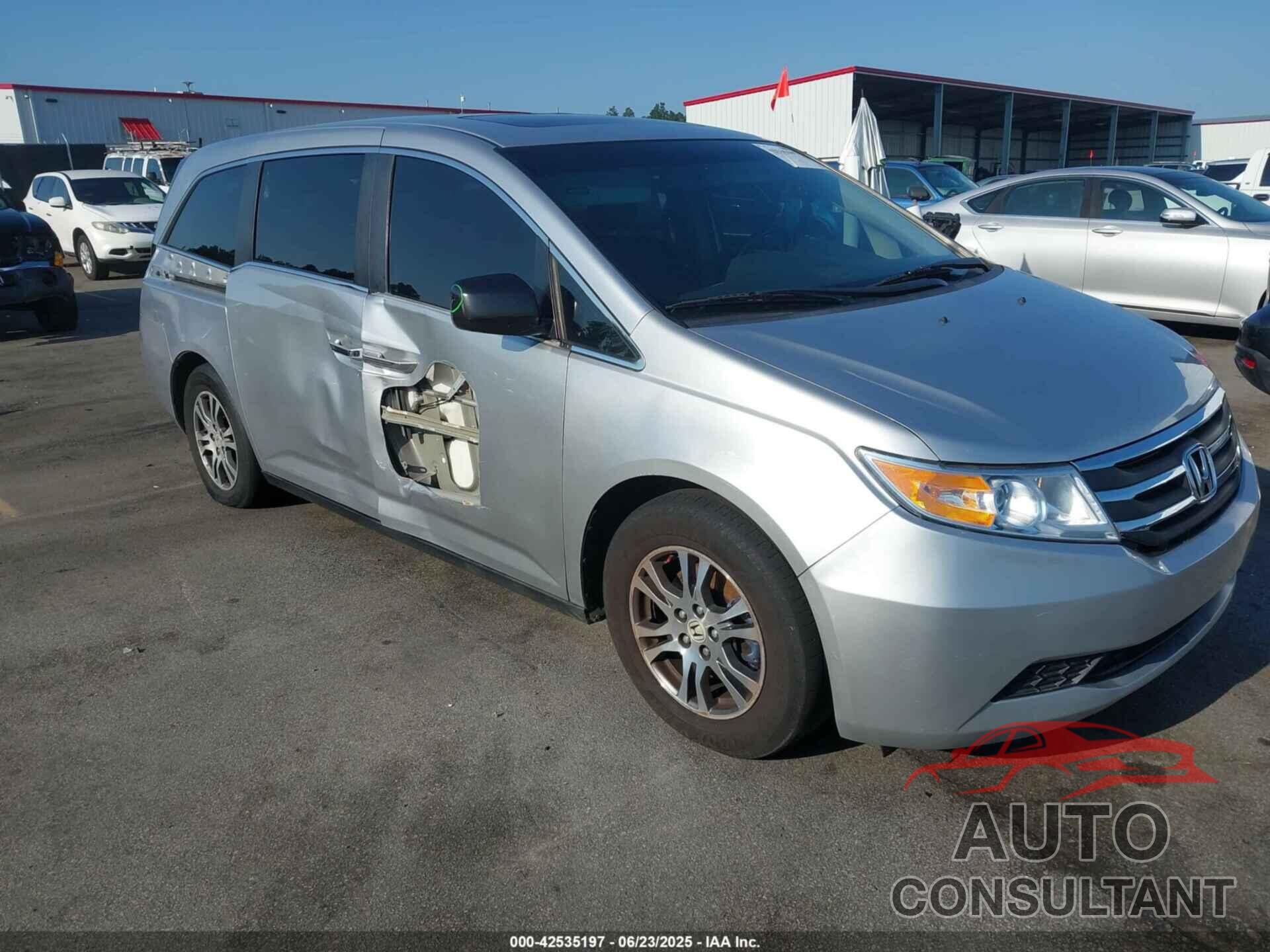 HONDA ODYSSEY 2011 - 5FNRL5H64BB056046