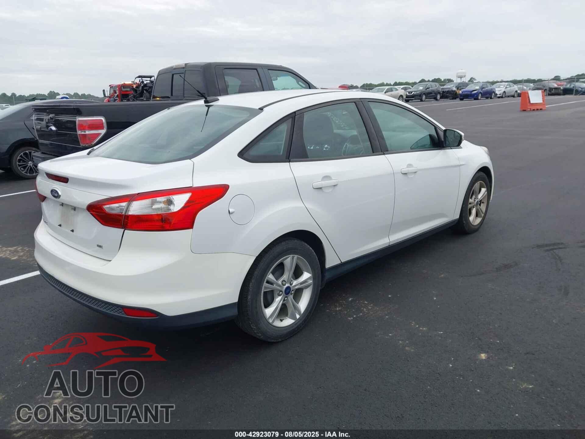 FORD FOCUS 2013 - 1FADP3F22DL325637