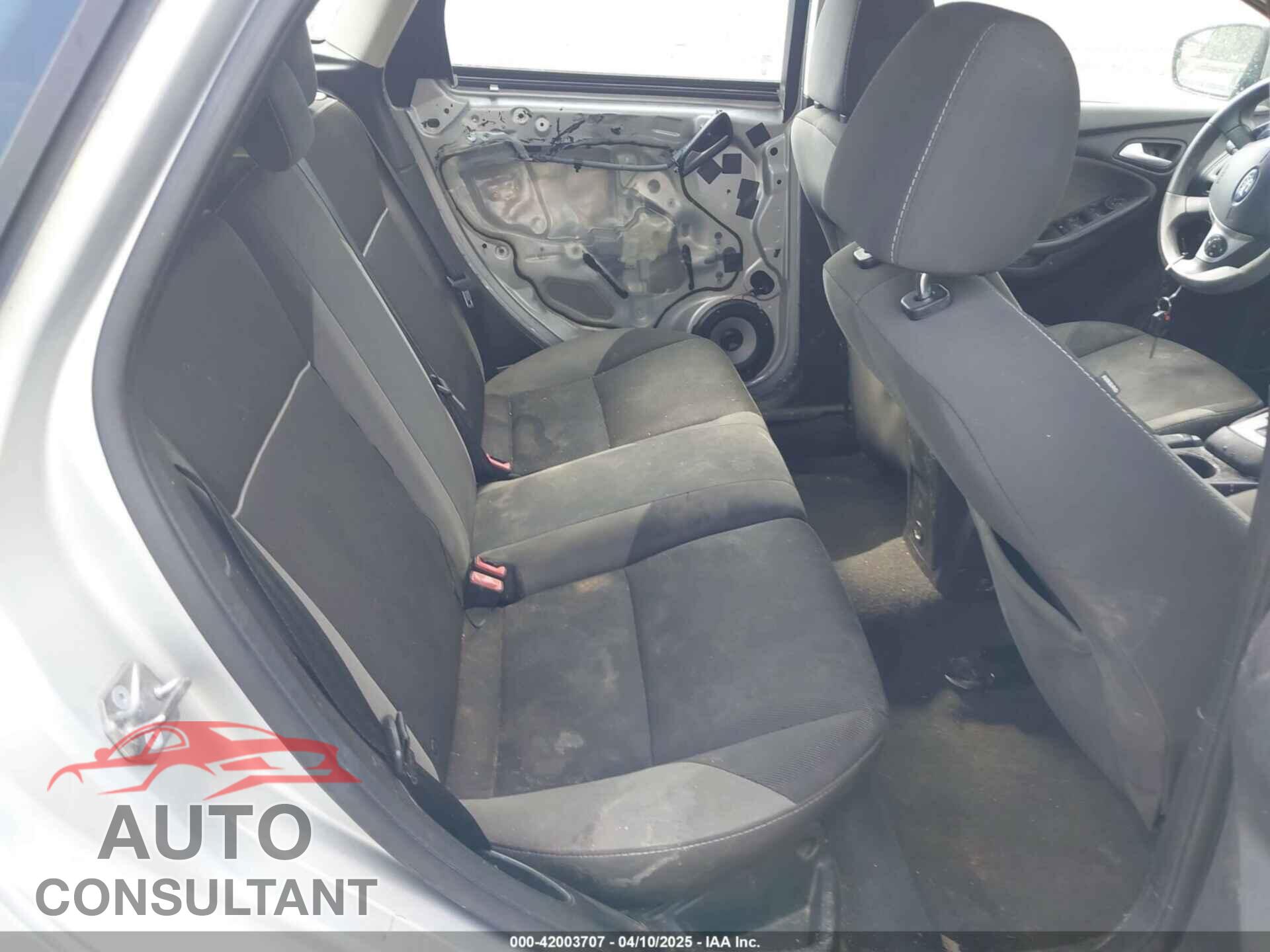 FORD FOCUS 2014 - 1FADP3K22EL313141