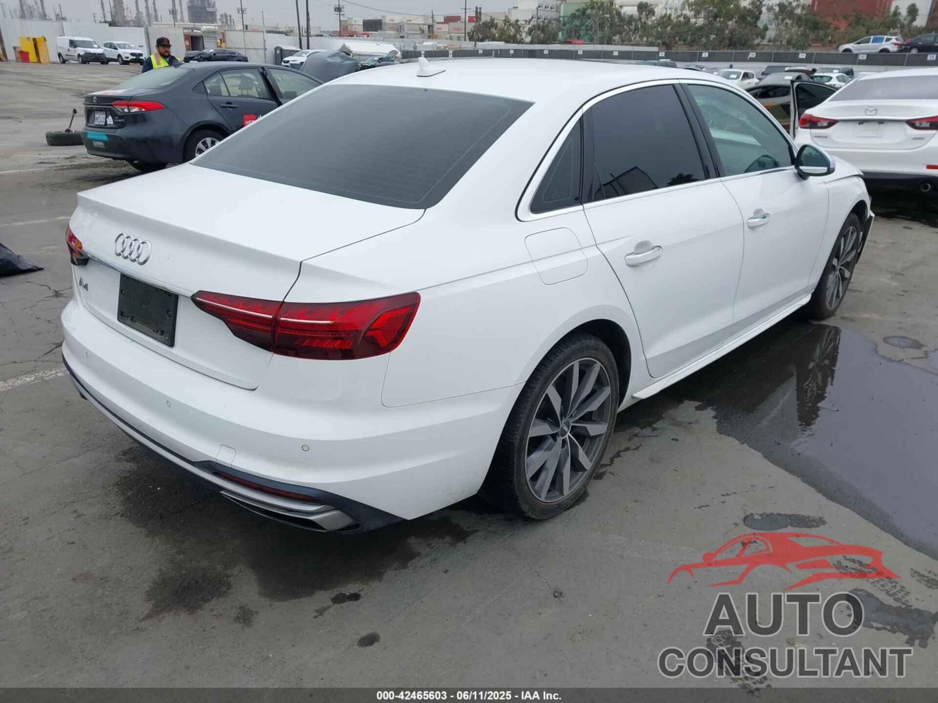 AUDI A4 2020 - WAUHMAF41LN004876