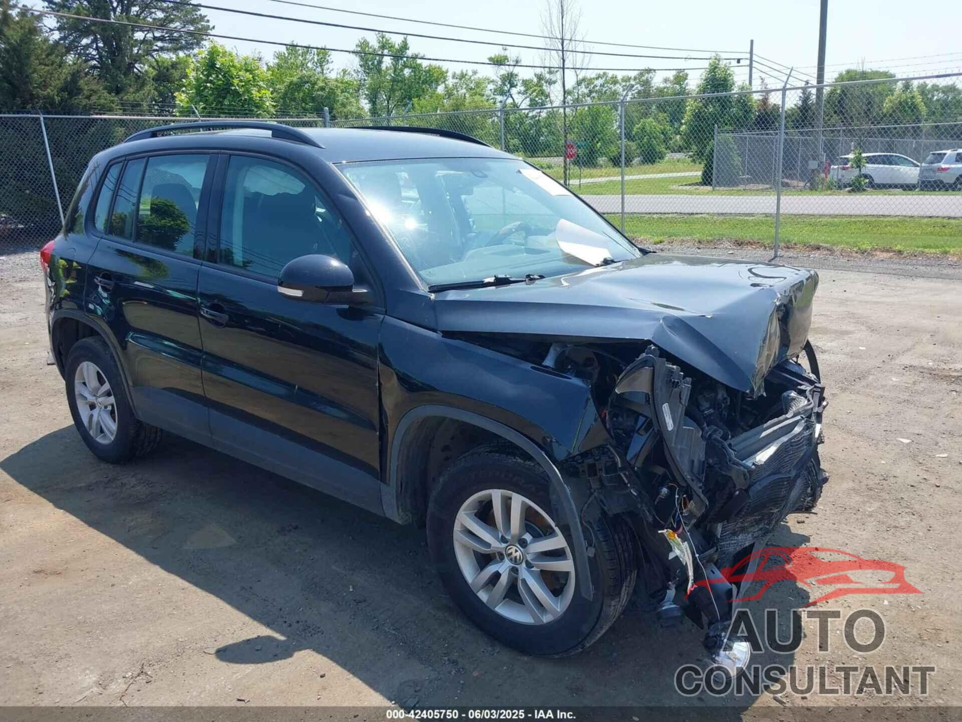 VOLKSWAGEN TIGUAN 2016 - WVGBV7AX5GW571209