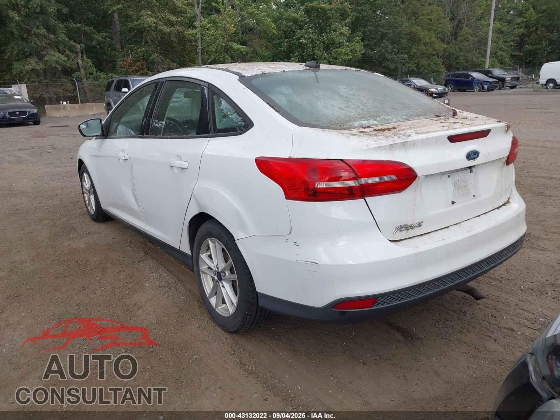 FORD FOCUS 2015 - 1FADP3F24FL350543