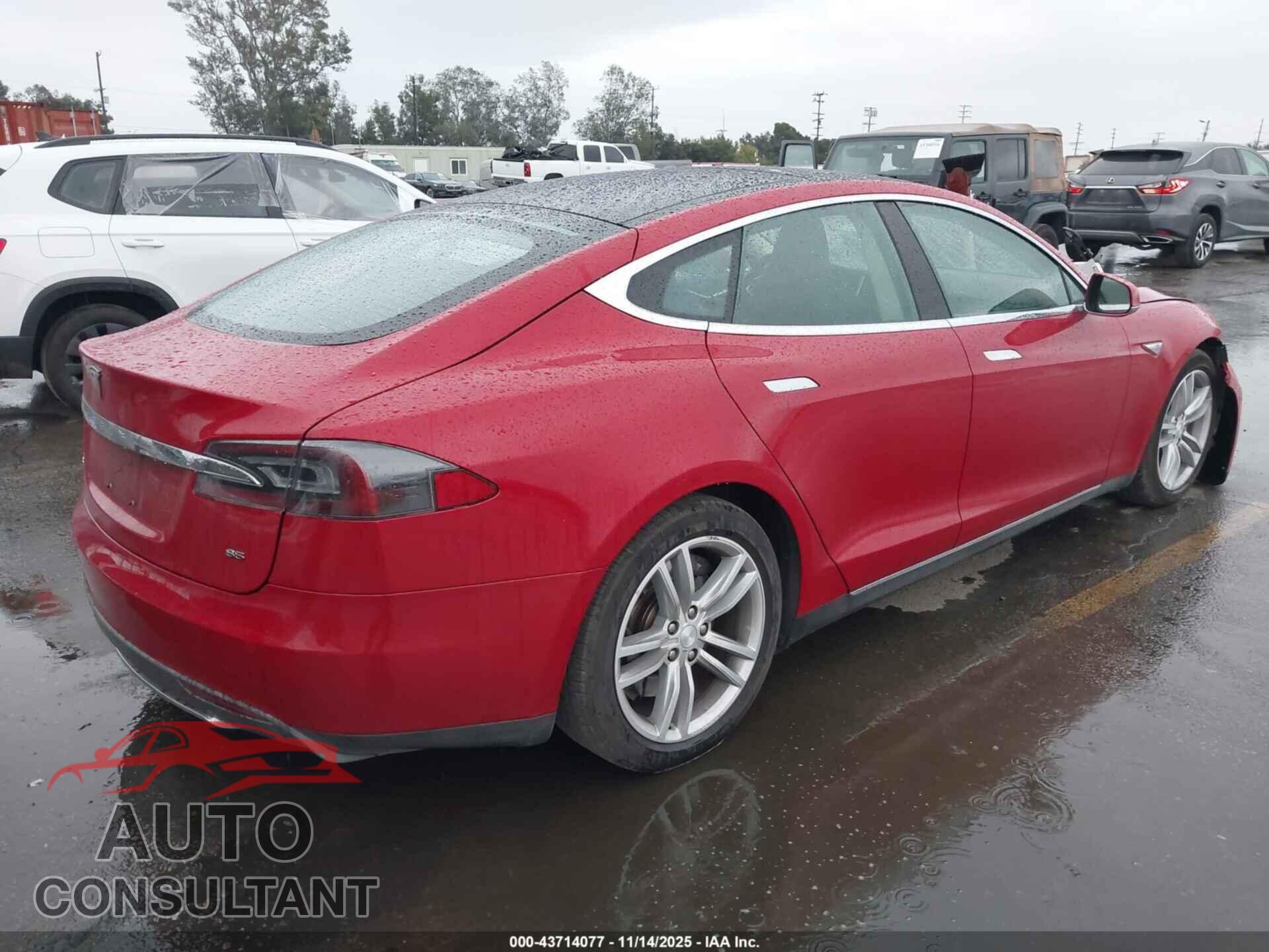 TESLA MODEL S 2013 - 5YJSA1DN3DFP25861