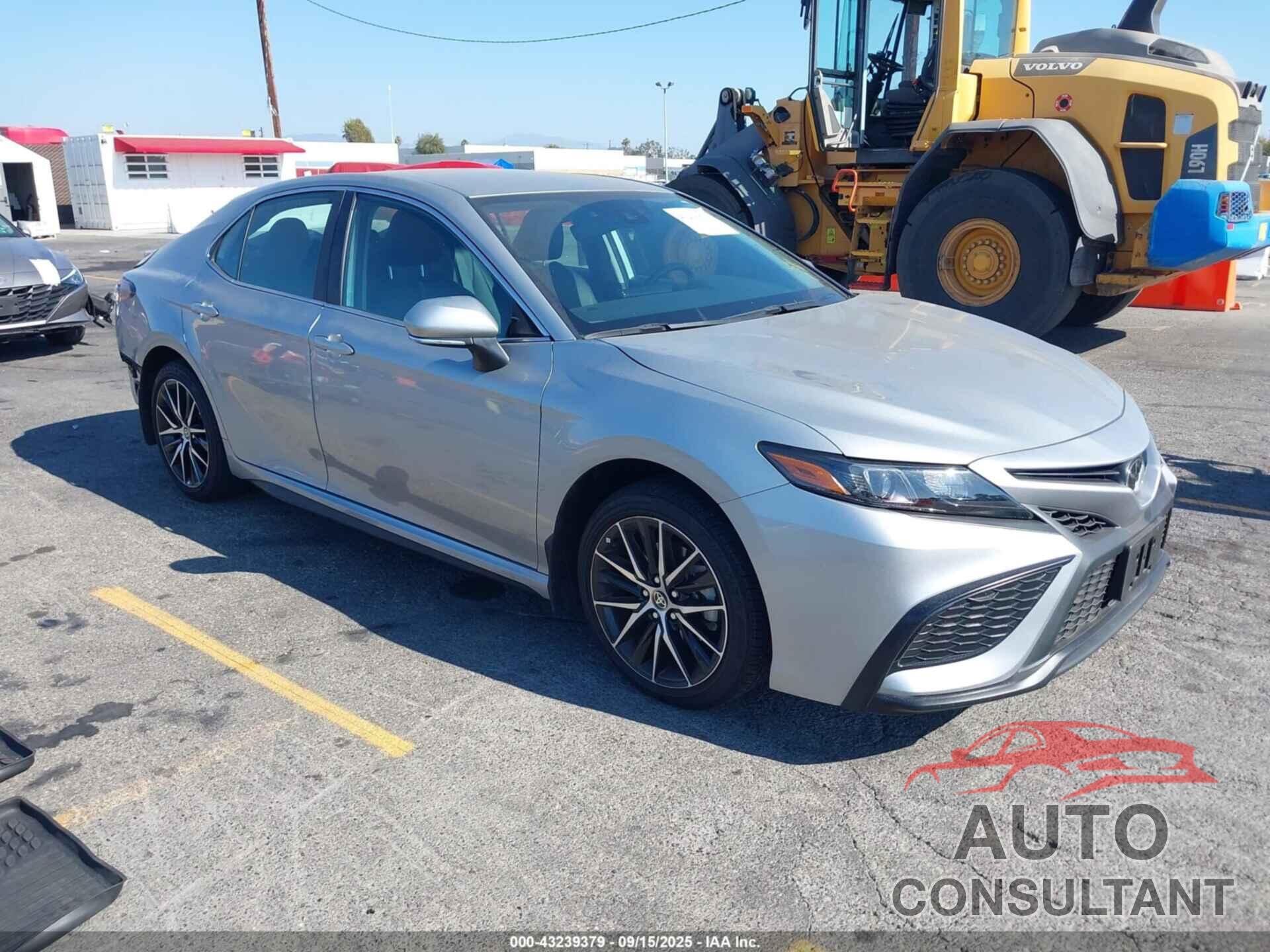 TOYOTA CAMRY 2024 - 4T1G11AKXRU241275