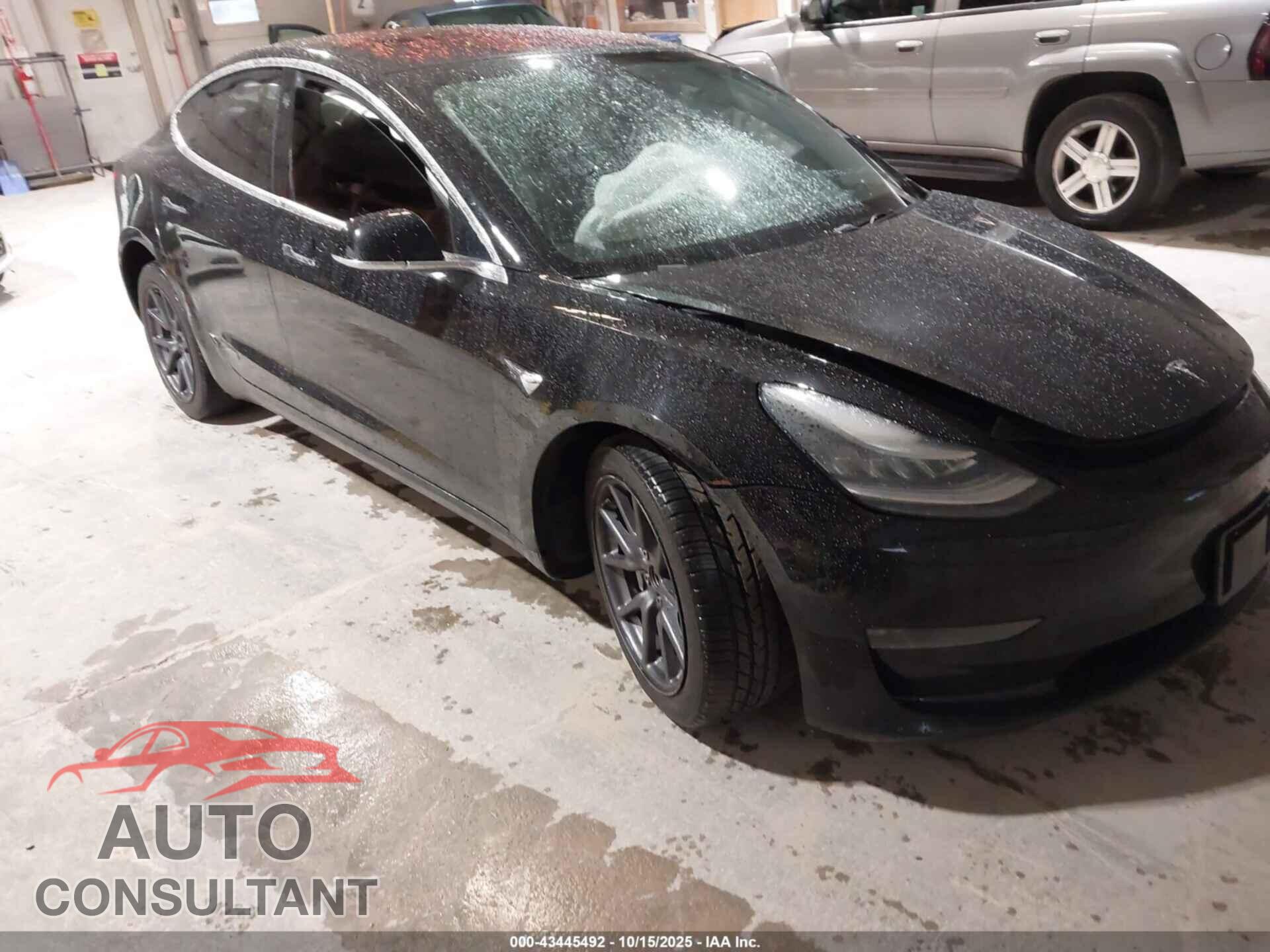 TESLA MODEL 3 2018 - 5YJ3E1EA7JF123271