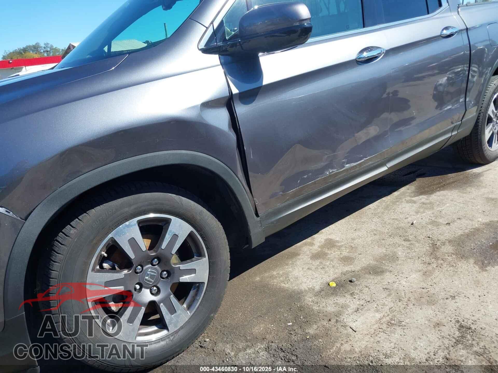 HONDA RIDGELINE 2017 - 5FPYK3F77HB009625