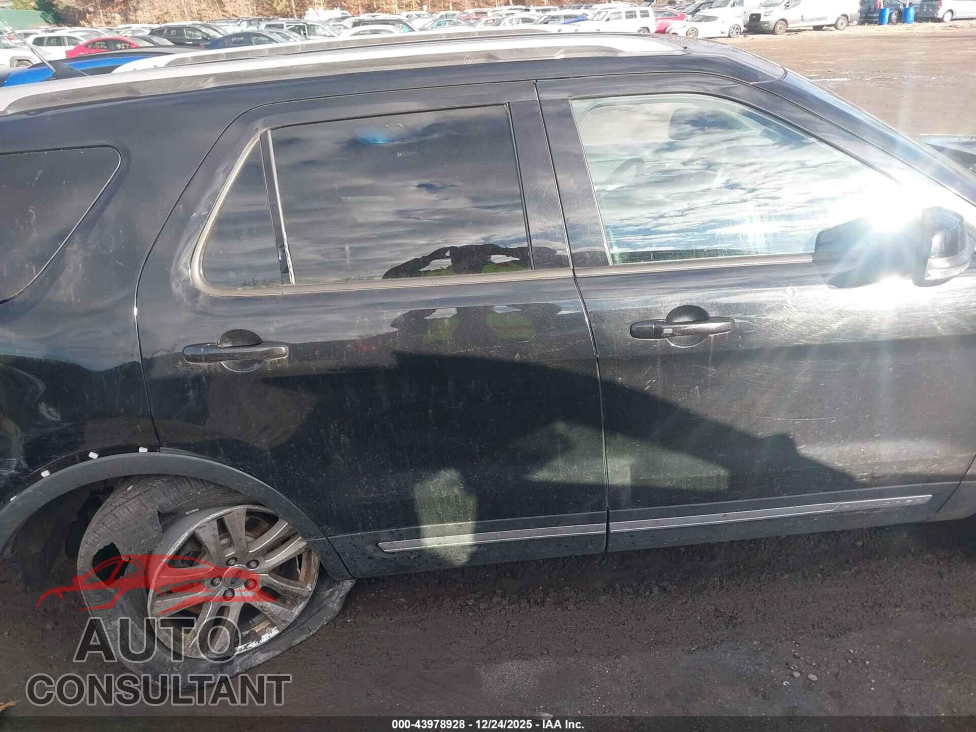 FORD EXPLORER 2018 - 1FM5K8D80JGB37393