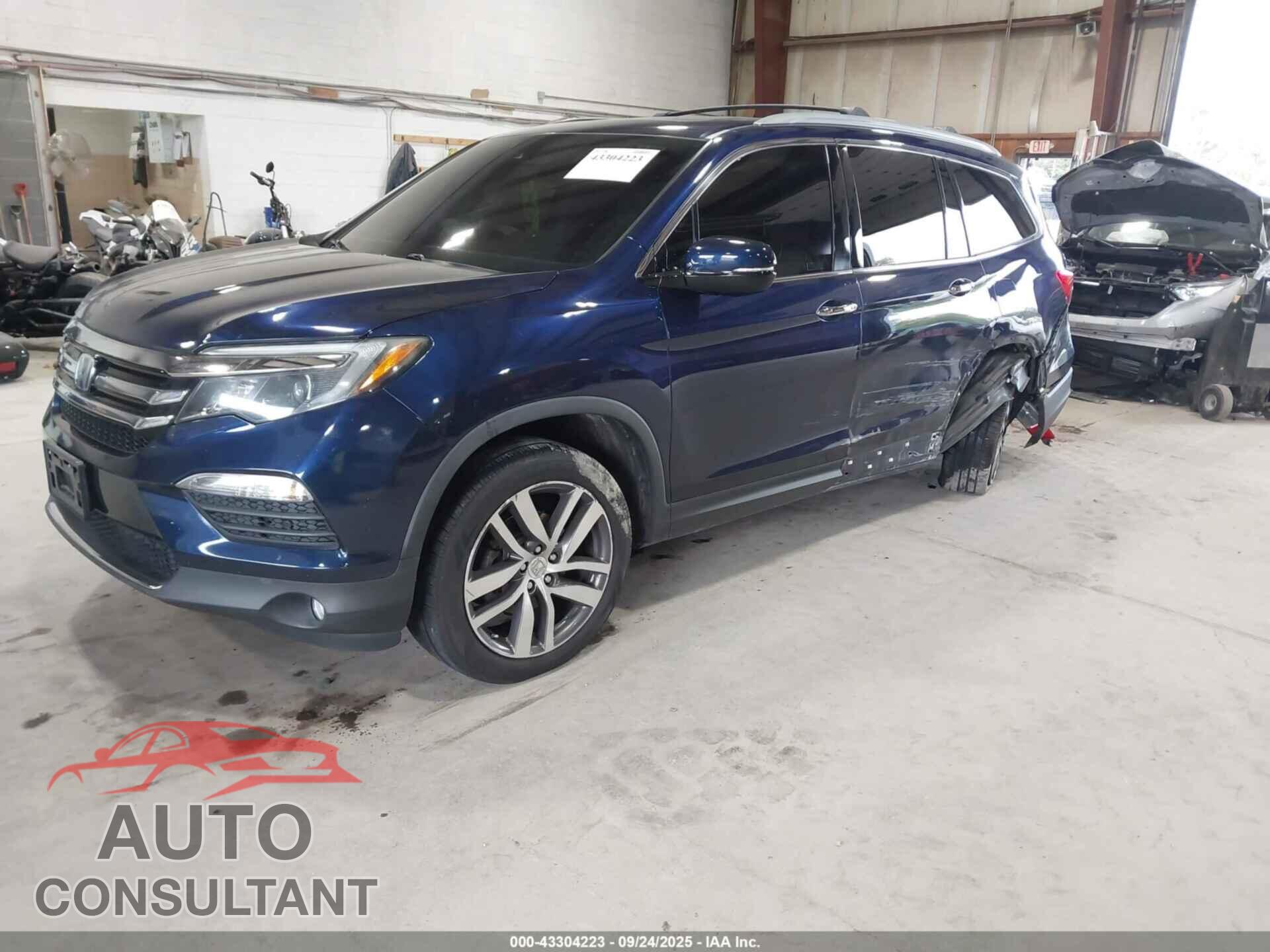 HONDA PILOT 2017 - 5FNYF6H96HB013243