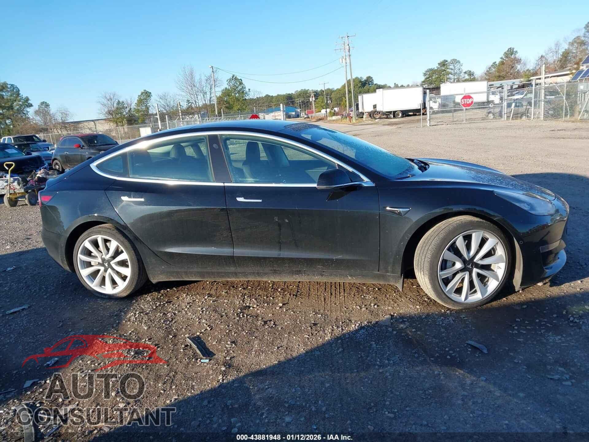 TESLA MODEL 3 2020 - 5YJ3E1EB8LF769592