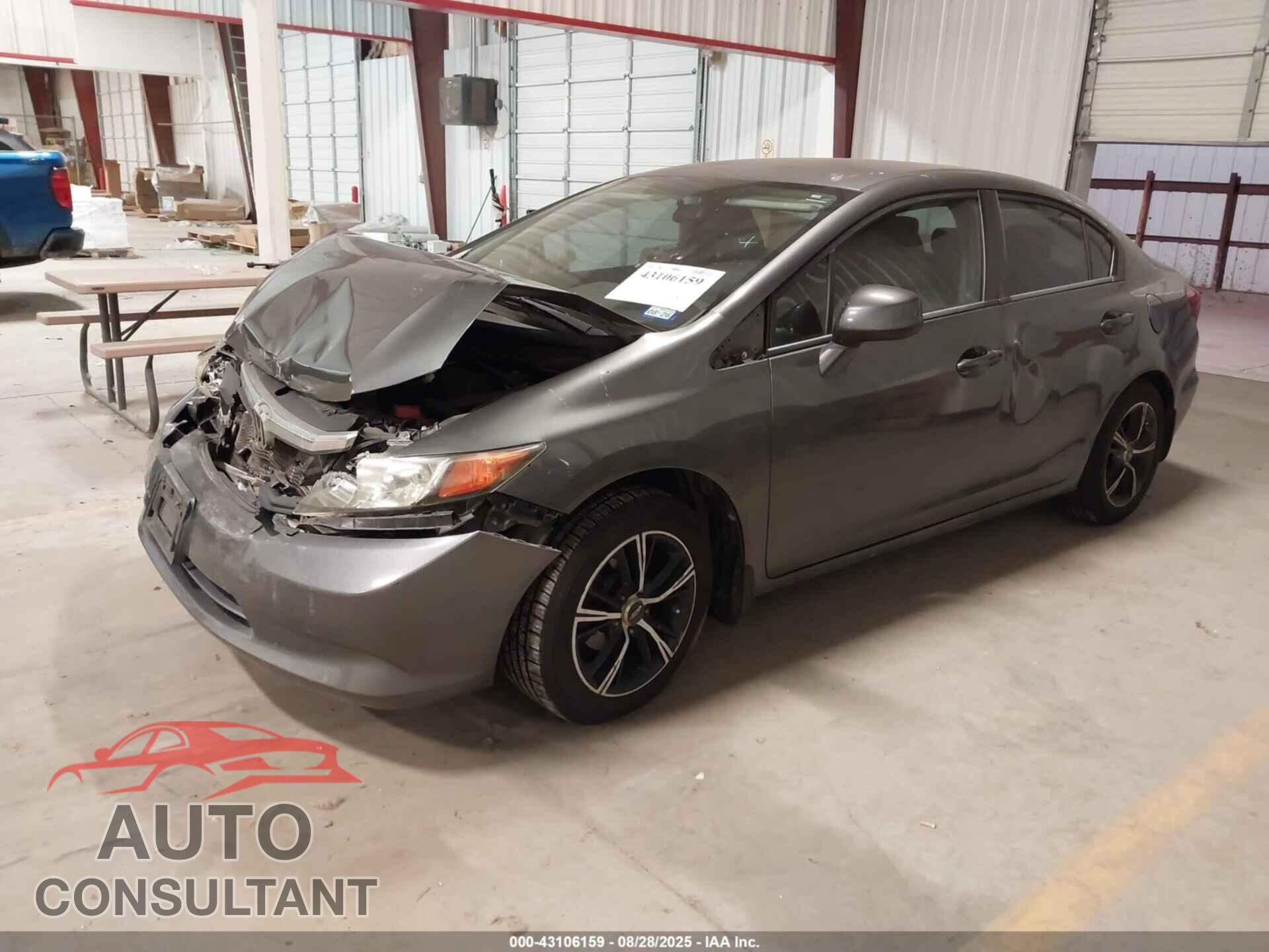 HONDA CIVIC 2012 - 2HGFB2F55CH310648