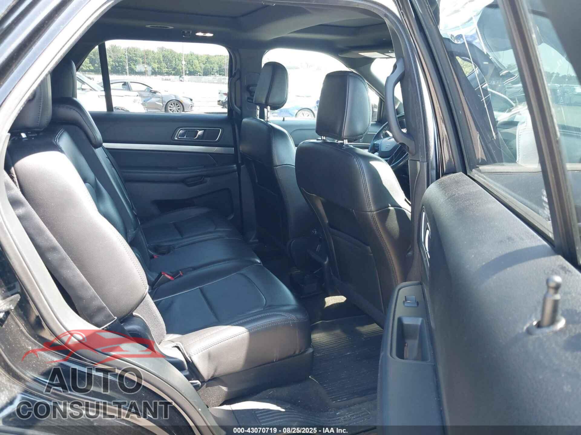 FORD EXPLORER 2018 - 1FM5K8D82JGB50355