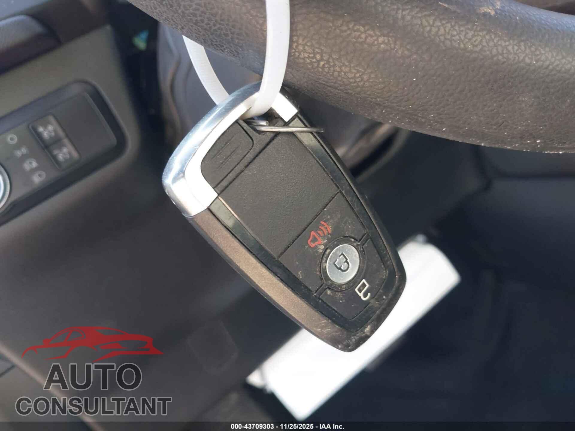 FORD ESCAPE 2020 - 1FMCU0G61LUA75696