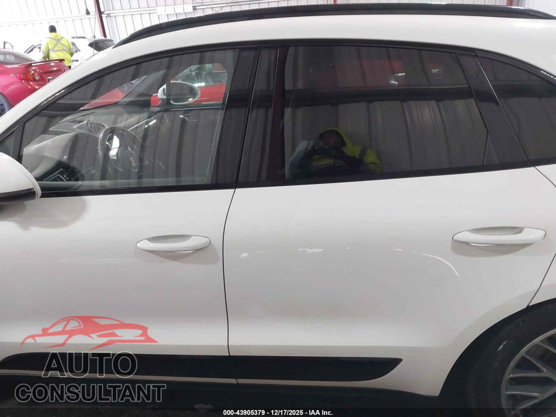 PORSCHE MACAN 2015 - WP1AB2A57FLB62279