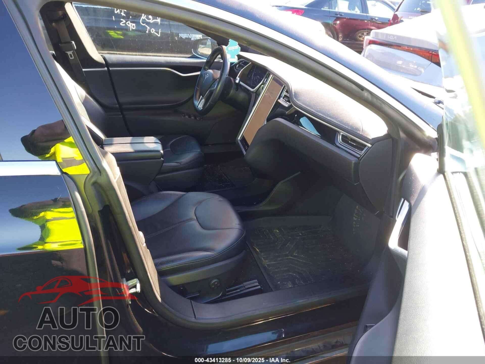 TESLA MODEL S 2013 - 5YJSA1CN0DFP07724