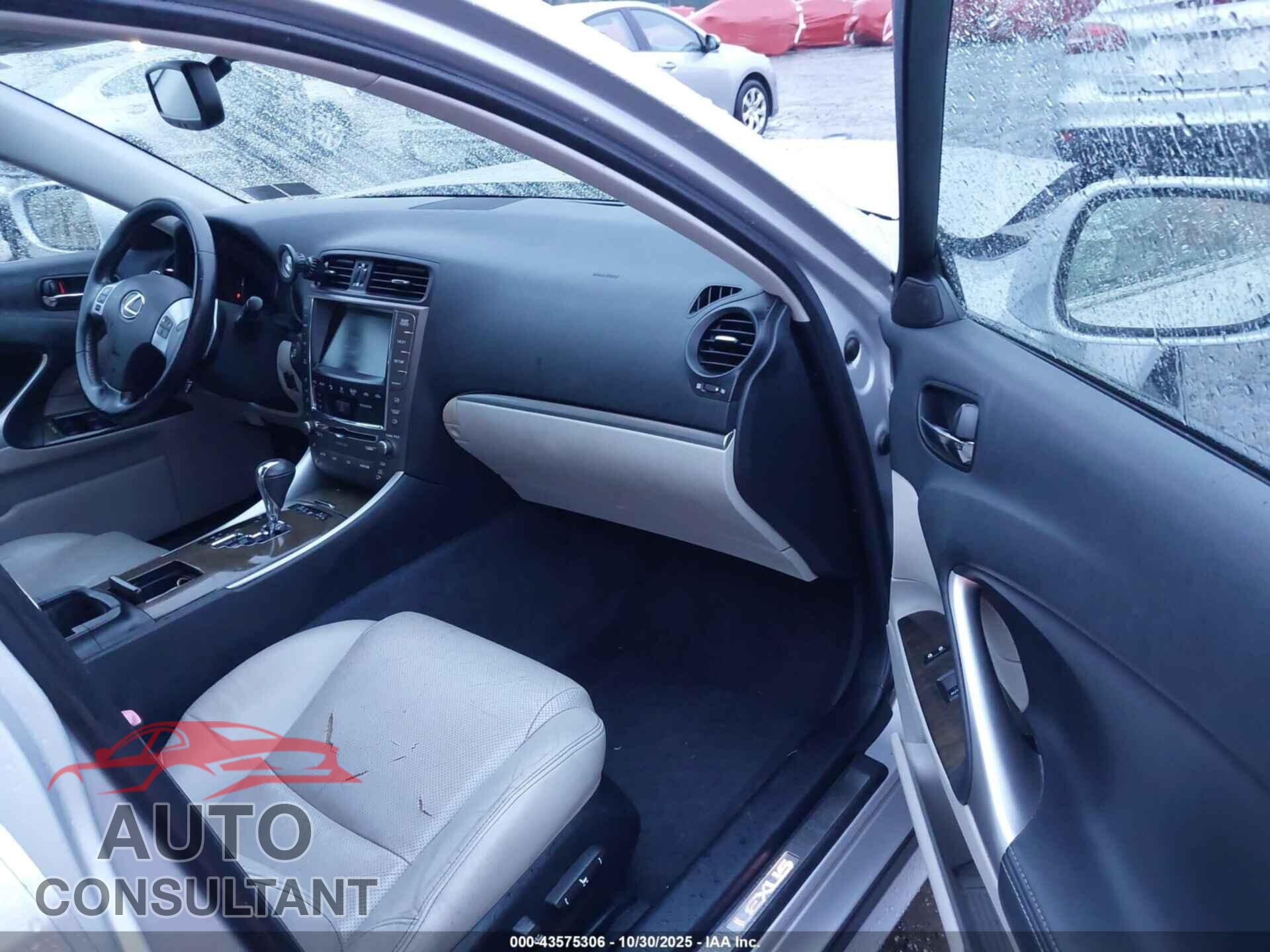 LEXUS IS 250 2011 - JTHCF5C24B5045565
