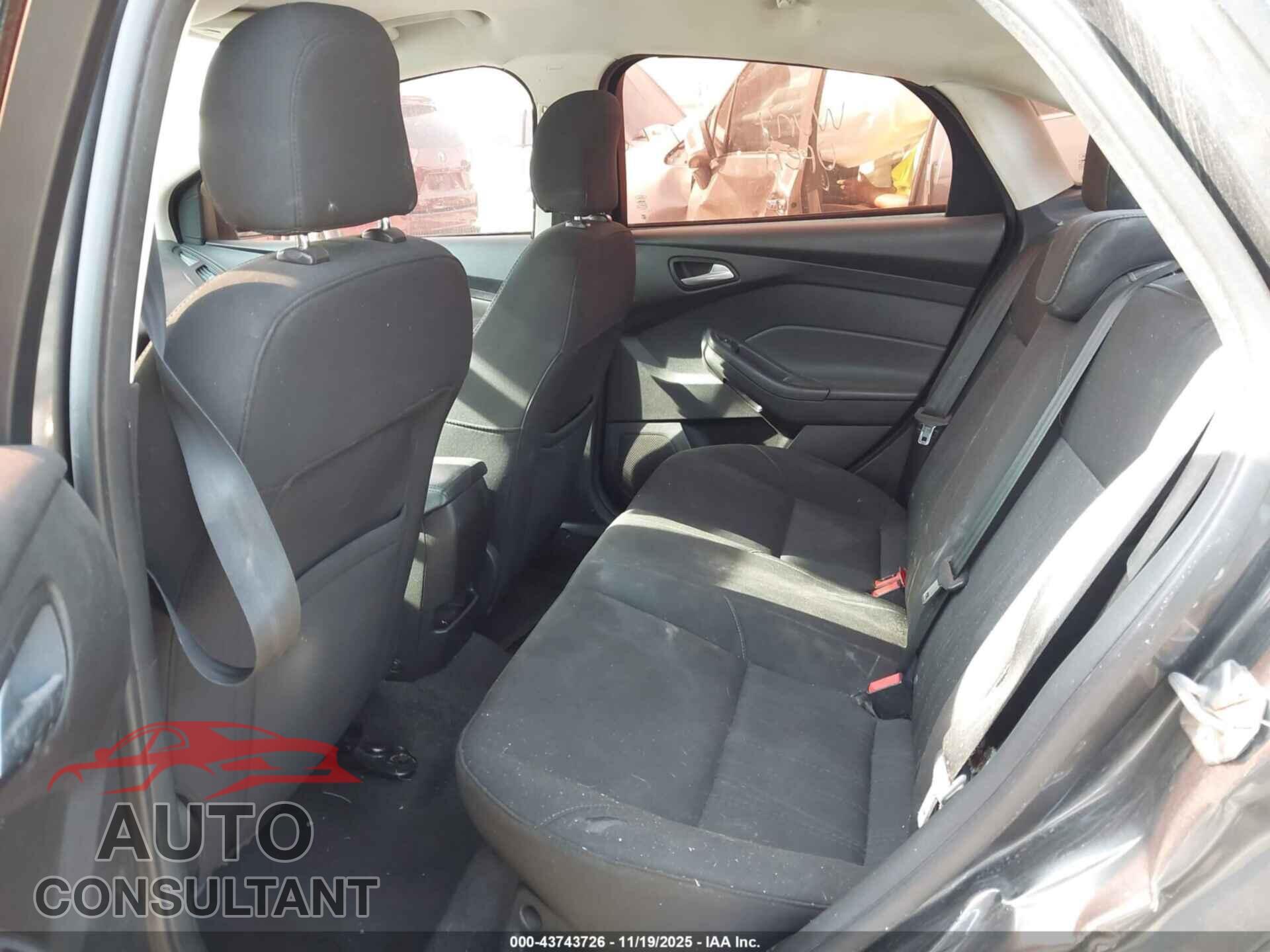 FORD FOCUS 2016 - 1FADP3F20GL391138
