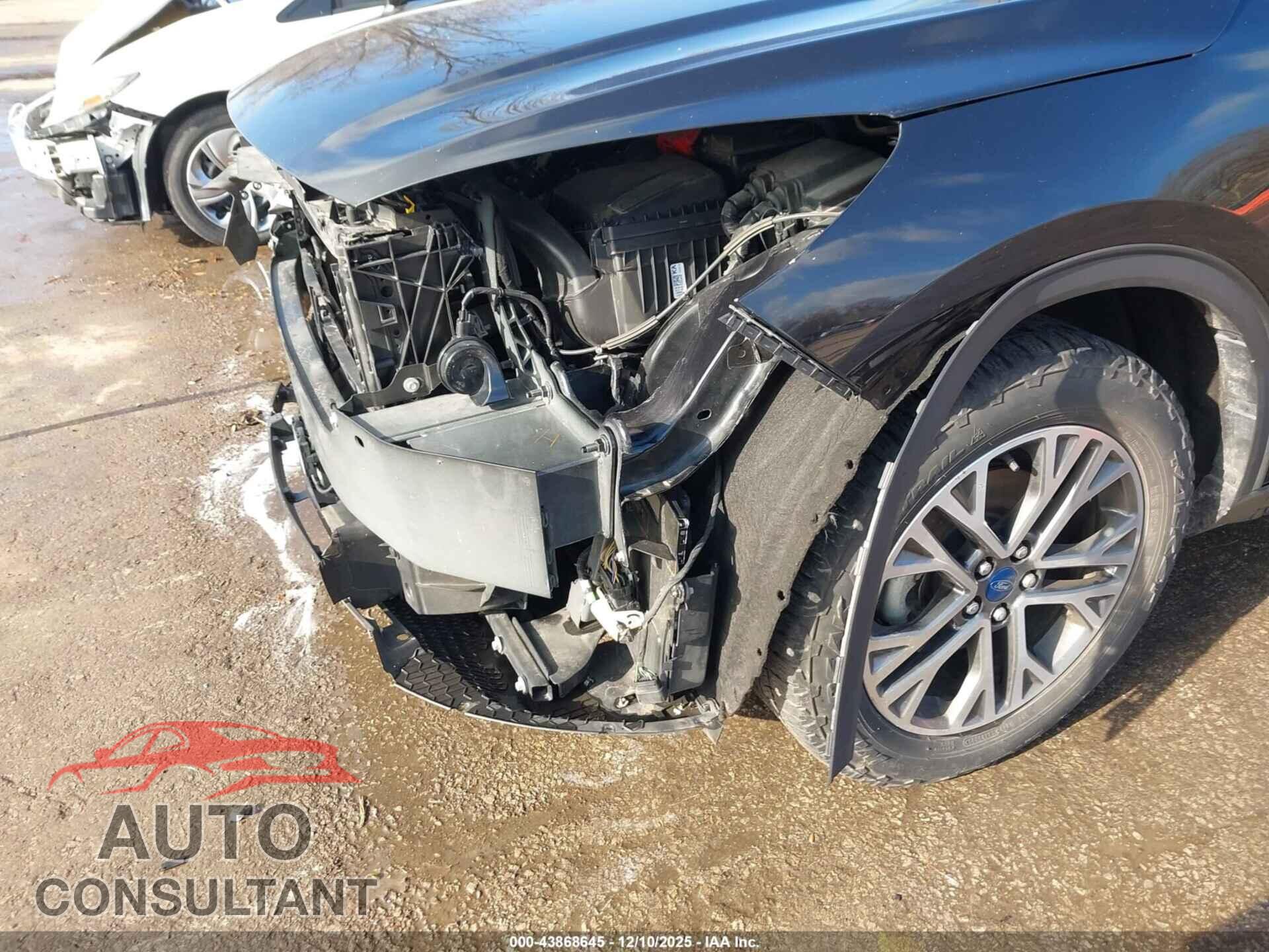 FORD ESCAPE 2020 - 1FMCU9H67LUA10760