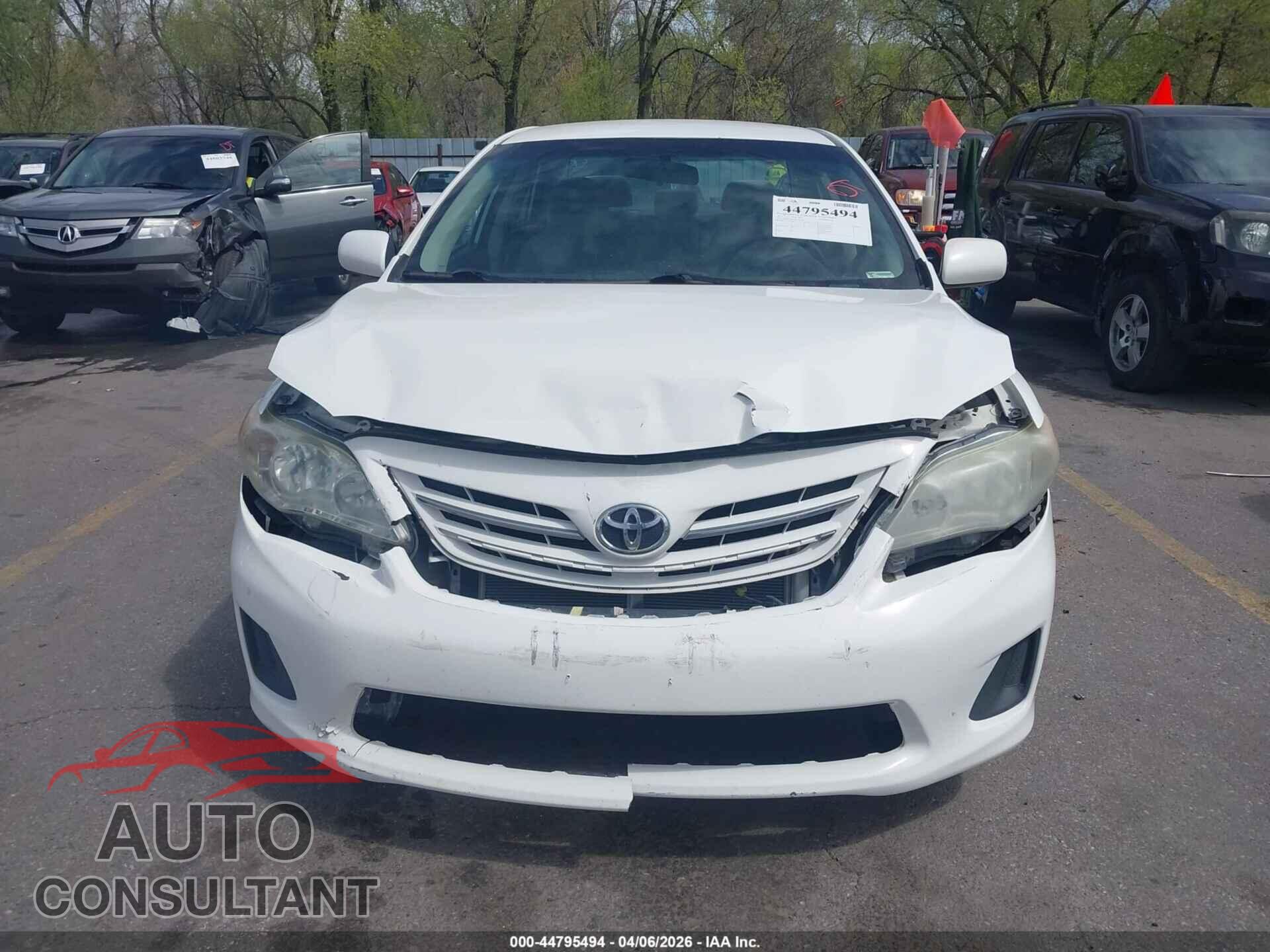 TOYOTA COROLLA 2013 - 5YFBU4EE1DP111175