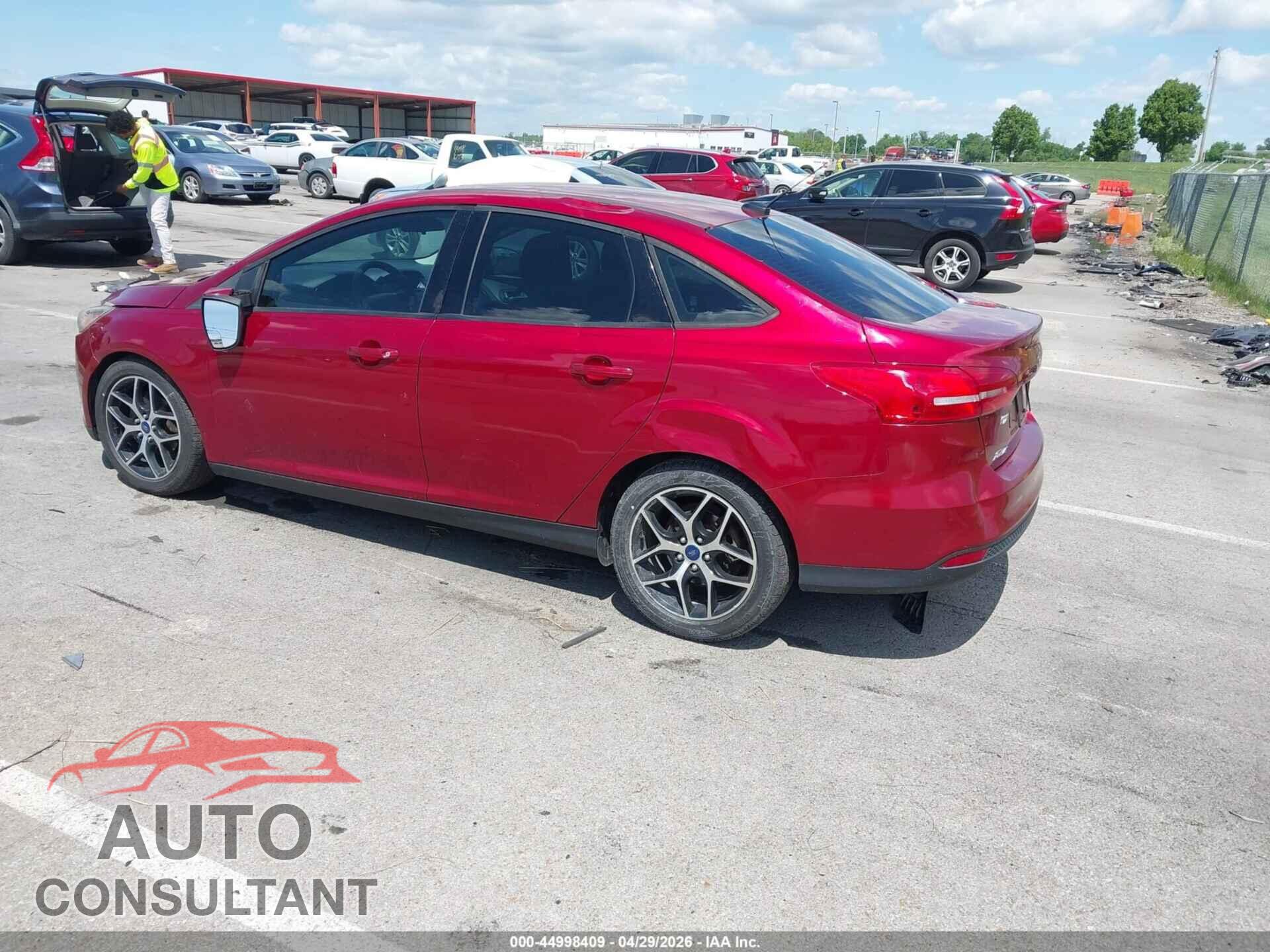 FORD FOCUS 2017 - 1FADP3FEXHL332920