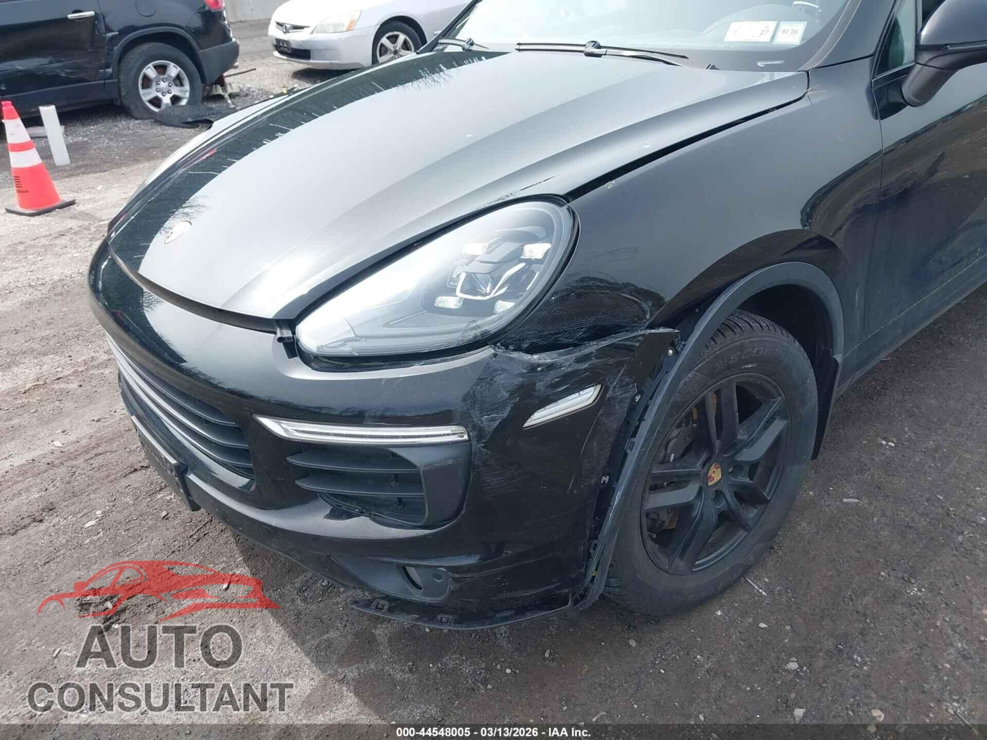 PORSCHE CAYENNE 2016 - WP1AA2A2XGLA08577